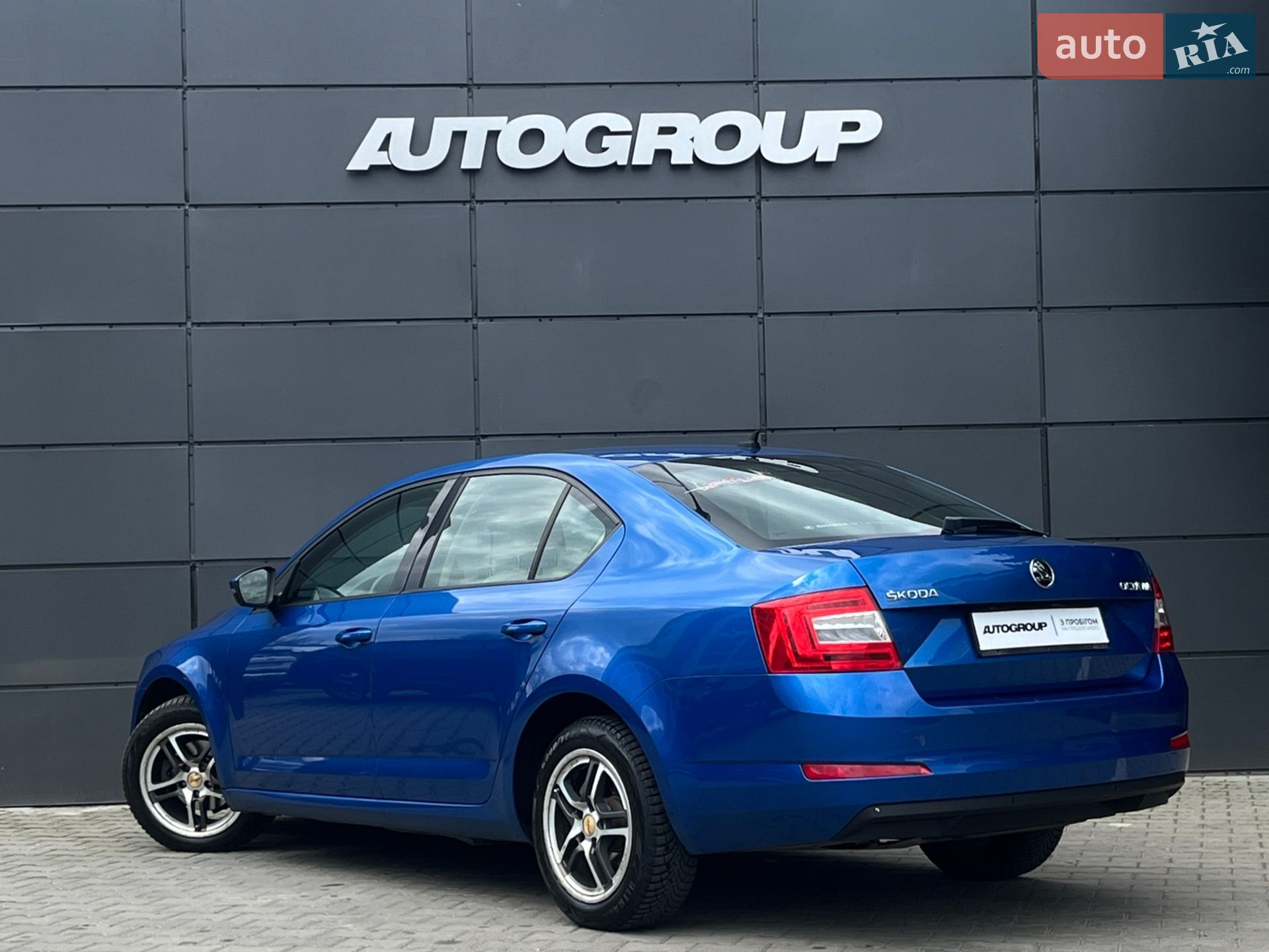 Skoda Octavia 2015 VIN TMBAG9NE0F0253210 фото оголошення 2 з 19