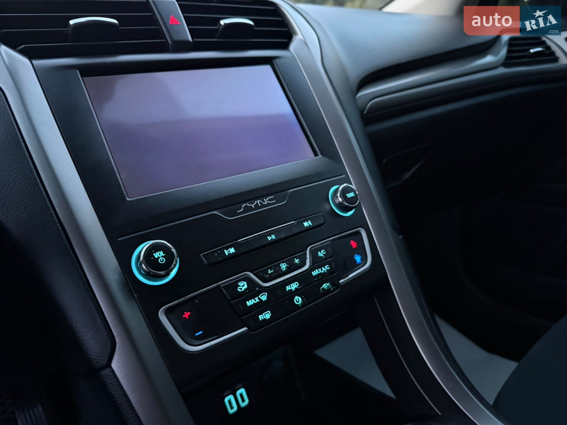 Ford Fusion 2020 VIN 3FA6P0HD3LR143015 фото оголошення 34 з 56