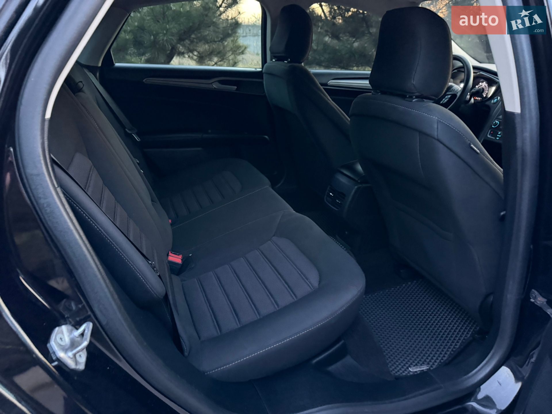 Ford Fusion 2020 VIN 3FA6P0HD3LR143015 фото оголошення 39 з 56