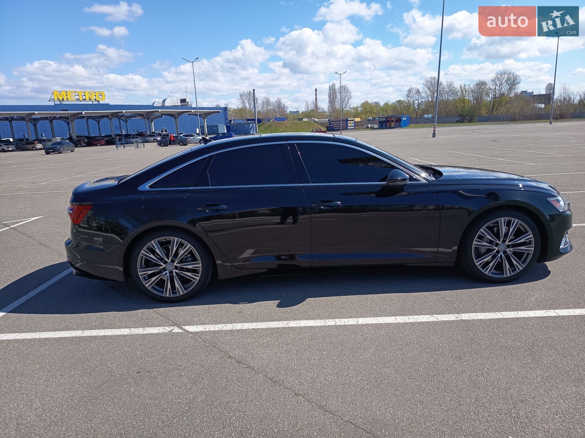 Audi A6 2019 VIN WAUD8AF28LN038685 фото оголошення 4 з 14