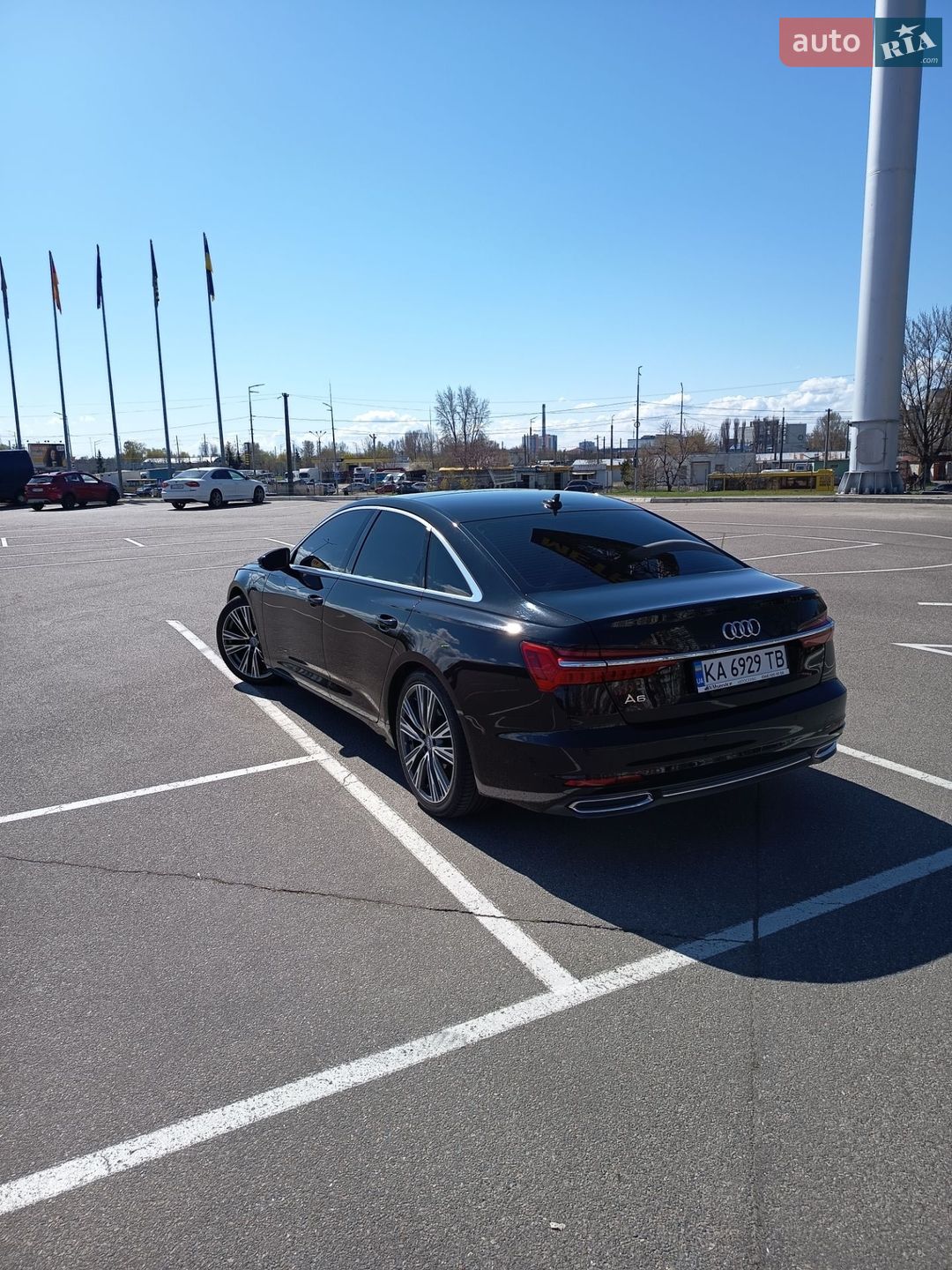 Audi A6 2019 VIN WAUD8AF28LN038685 фото оголошення 5 з 14