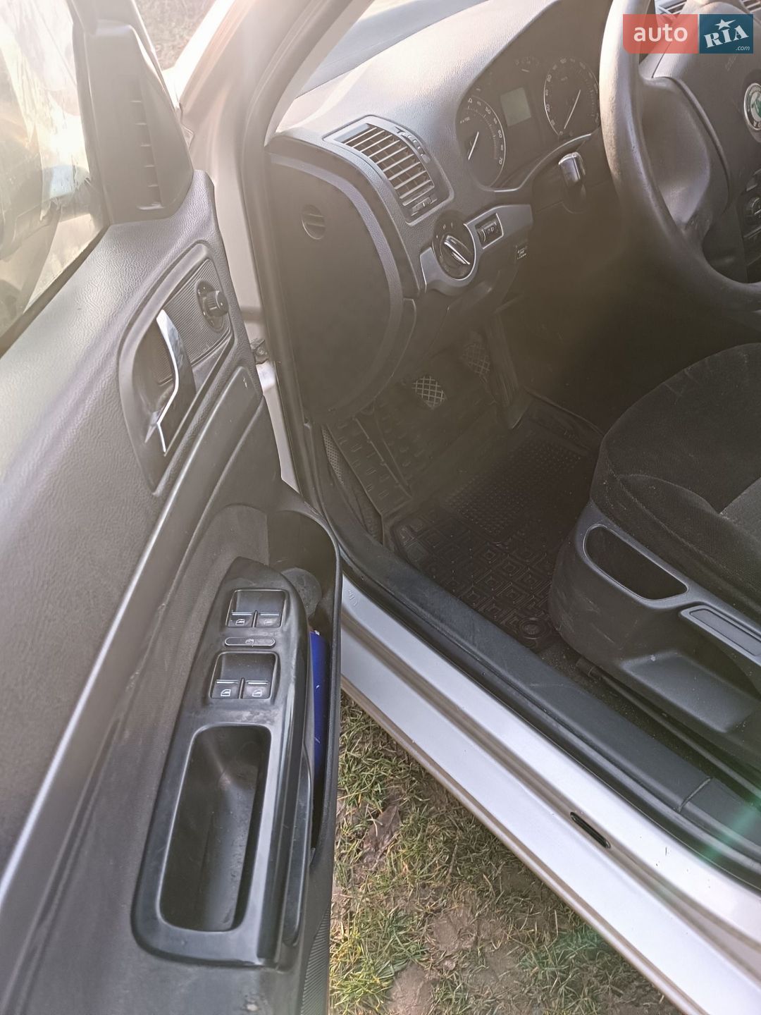 Skoda Octavia 2005 VIN TMBBA41Z552082796 фото оголошення 18 з 25