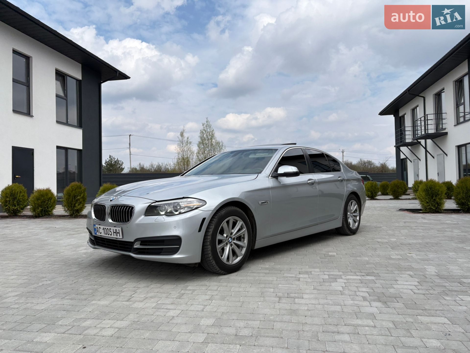 BMW 5 Series 2014 VIN WBA5A7C58ED612446 фото оголошення 3 з 63