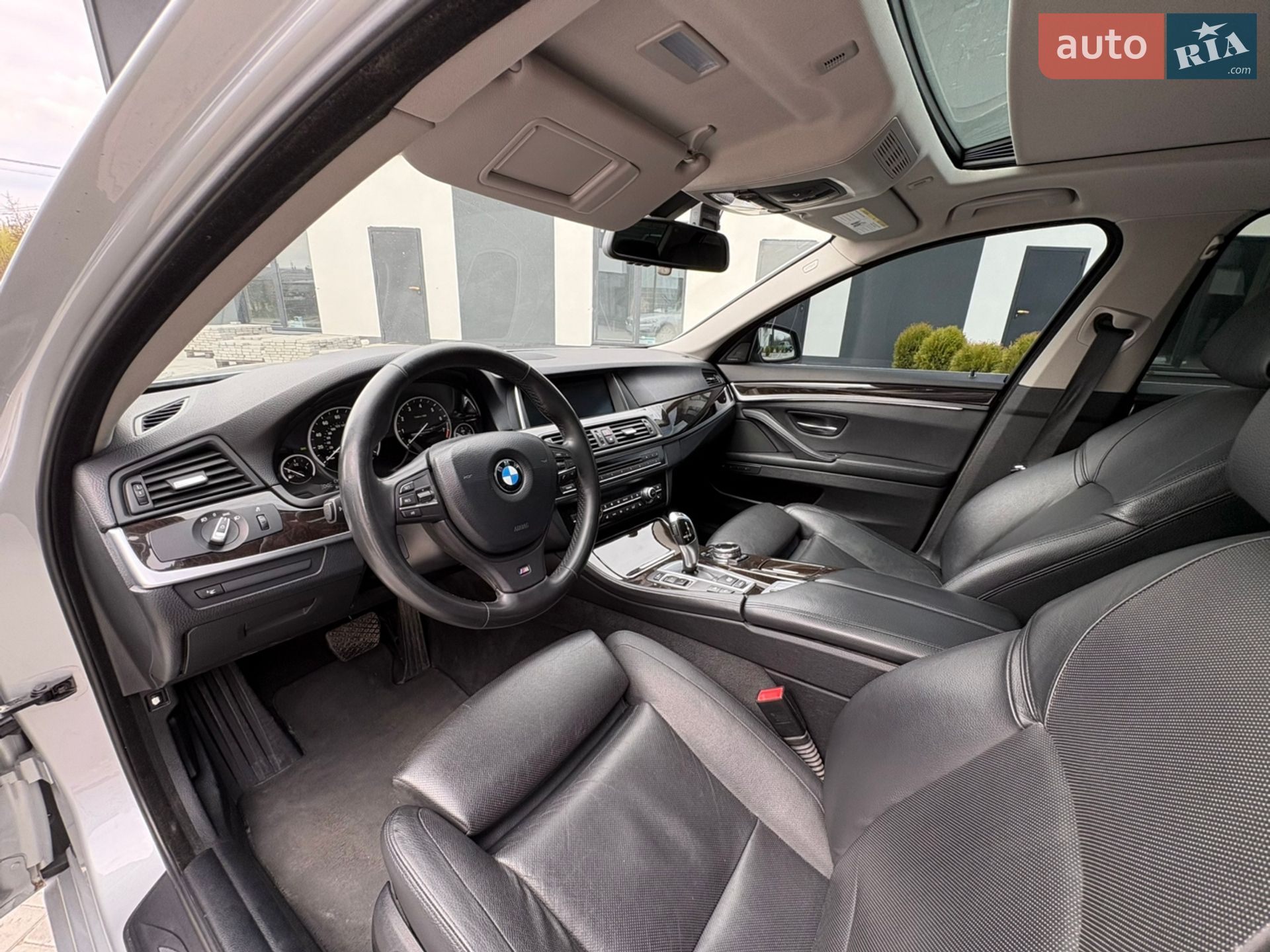 BMW 5 Series 2014 VIN WBA5A7C58ED612446 фото оголошення 9 з 63