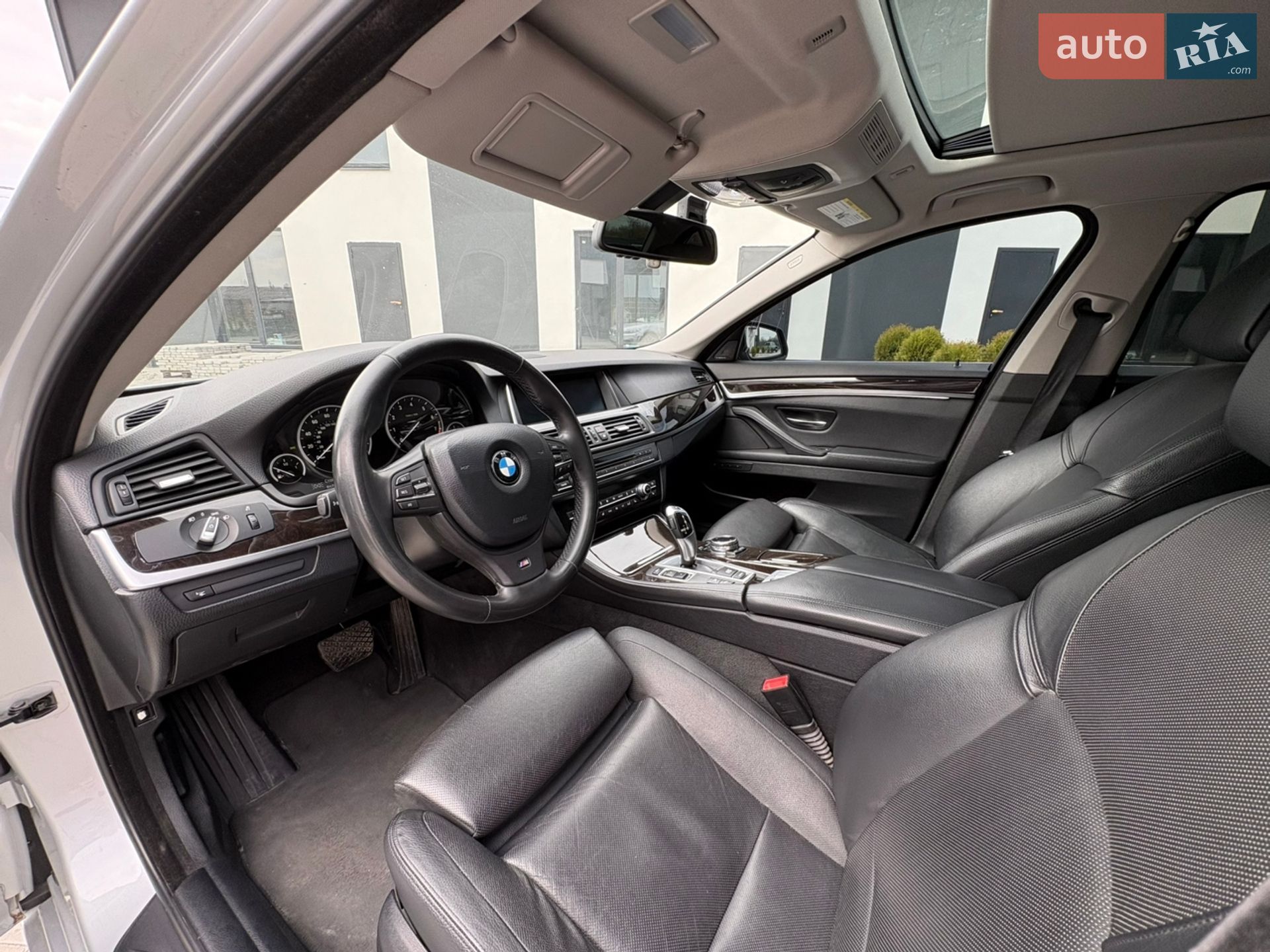 BMW 5 Series 2014 VIN WBA5A7C58ED612446 фото оголошення 12 з 63