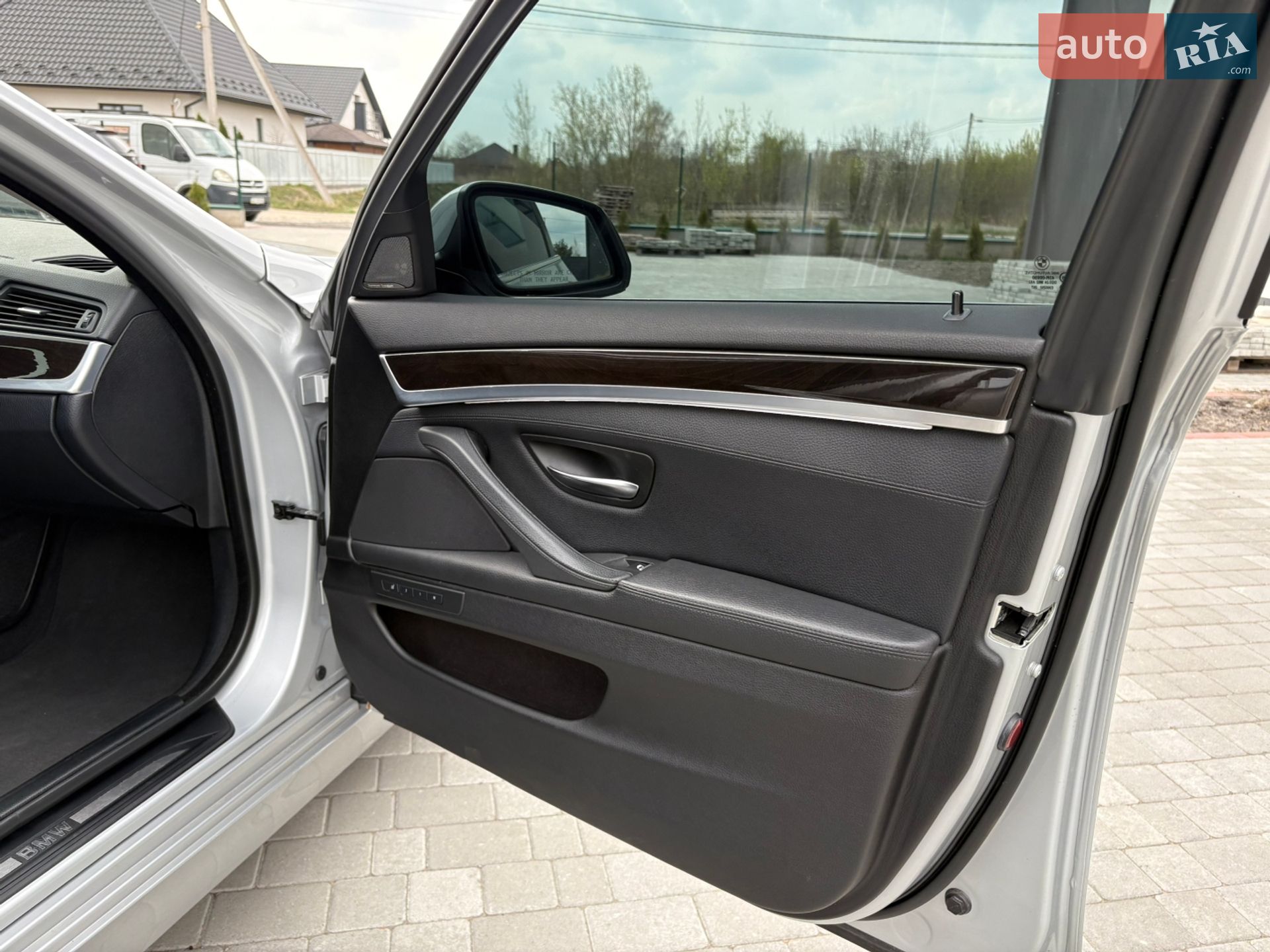 BMW 5 Series 2014 VIN WBA5A7C58ED612446 фото оголошення 40 з 63