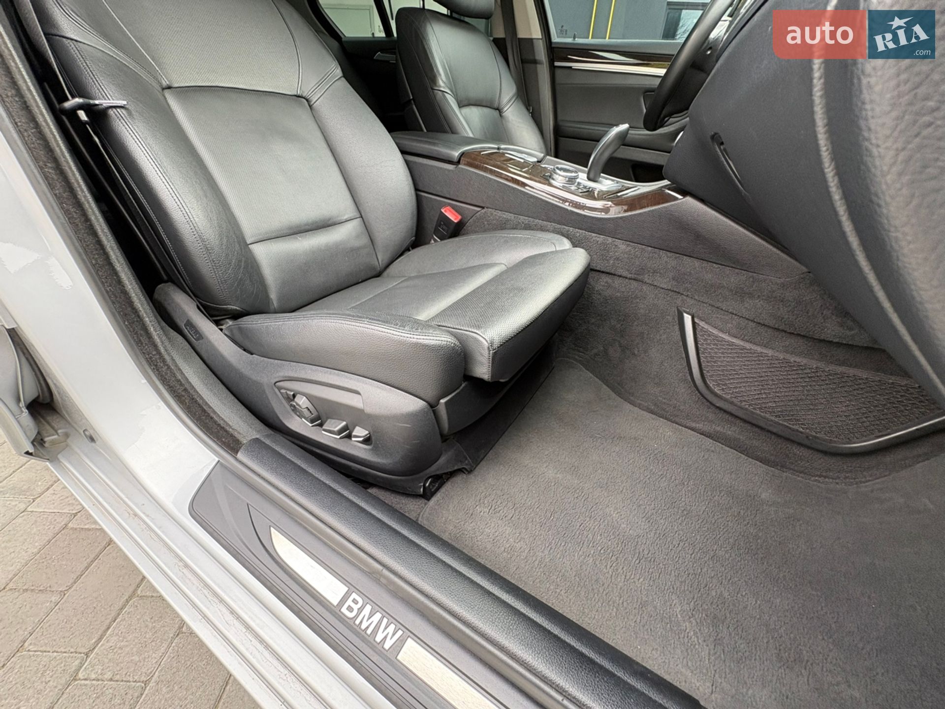 BMW 5 Series 2014 VIN WBA5A7C58ED612446 фото оголошення 42 з 63