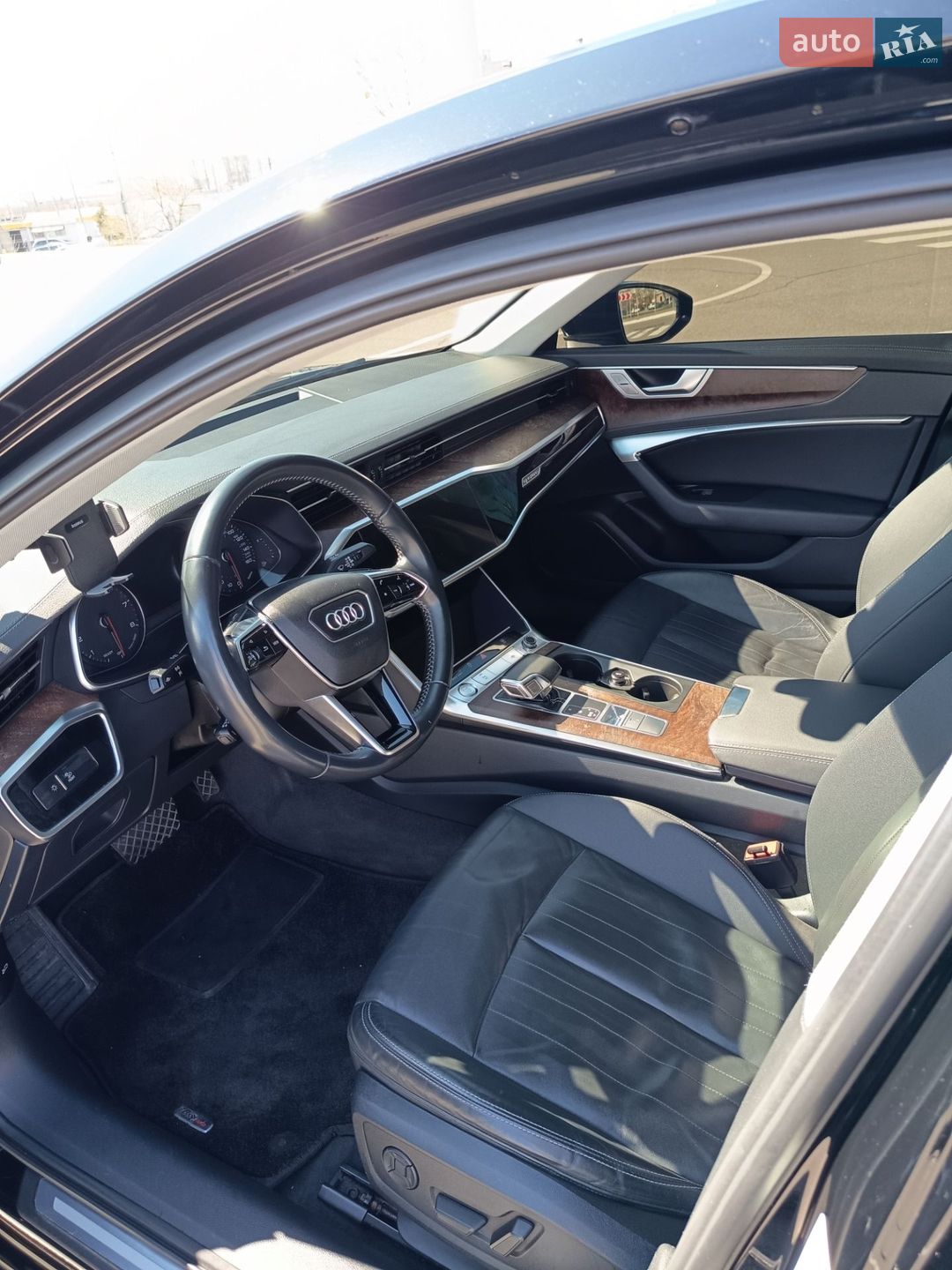 Audi A6 2019 VIN WAUD8AF28LN038685 фото оголошення 10 з 14