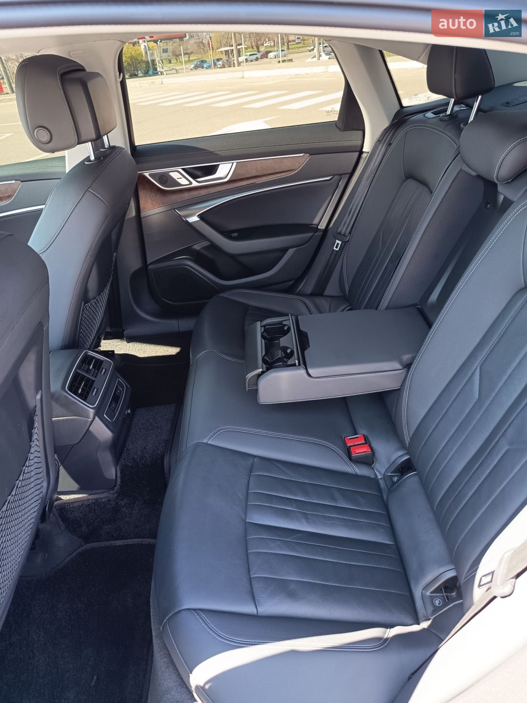 Audi A6 2019 VIN WAUD8AF28LN038685 фото оголошення 13 з 14
