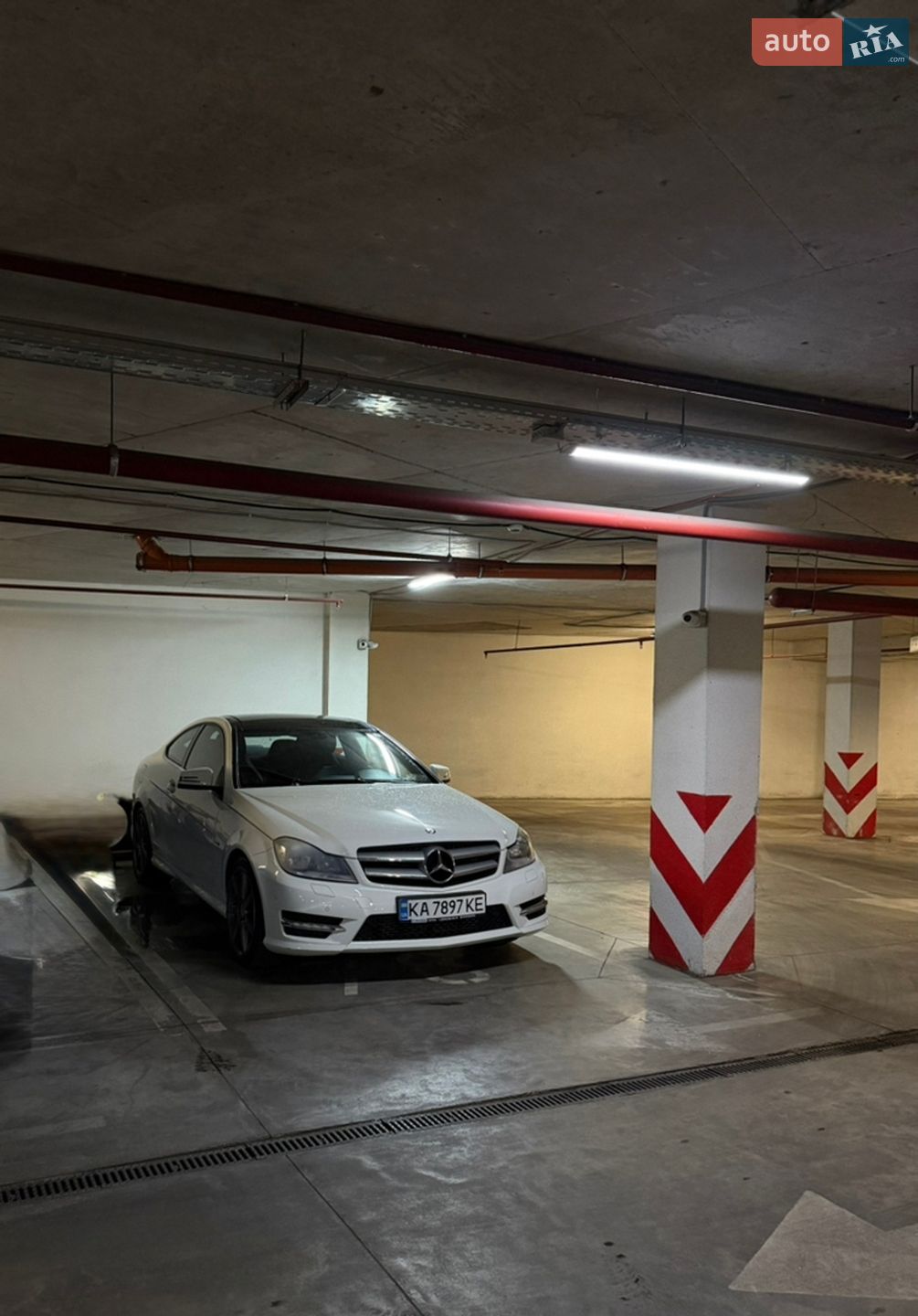 Mercedes-Benz C-Class 2012 VIN WDDGJ4HB1CF916394 фото оголошення 17 з 17