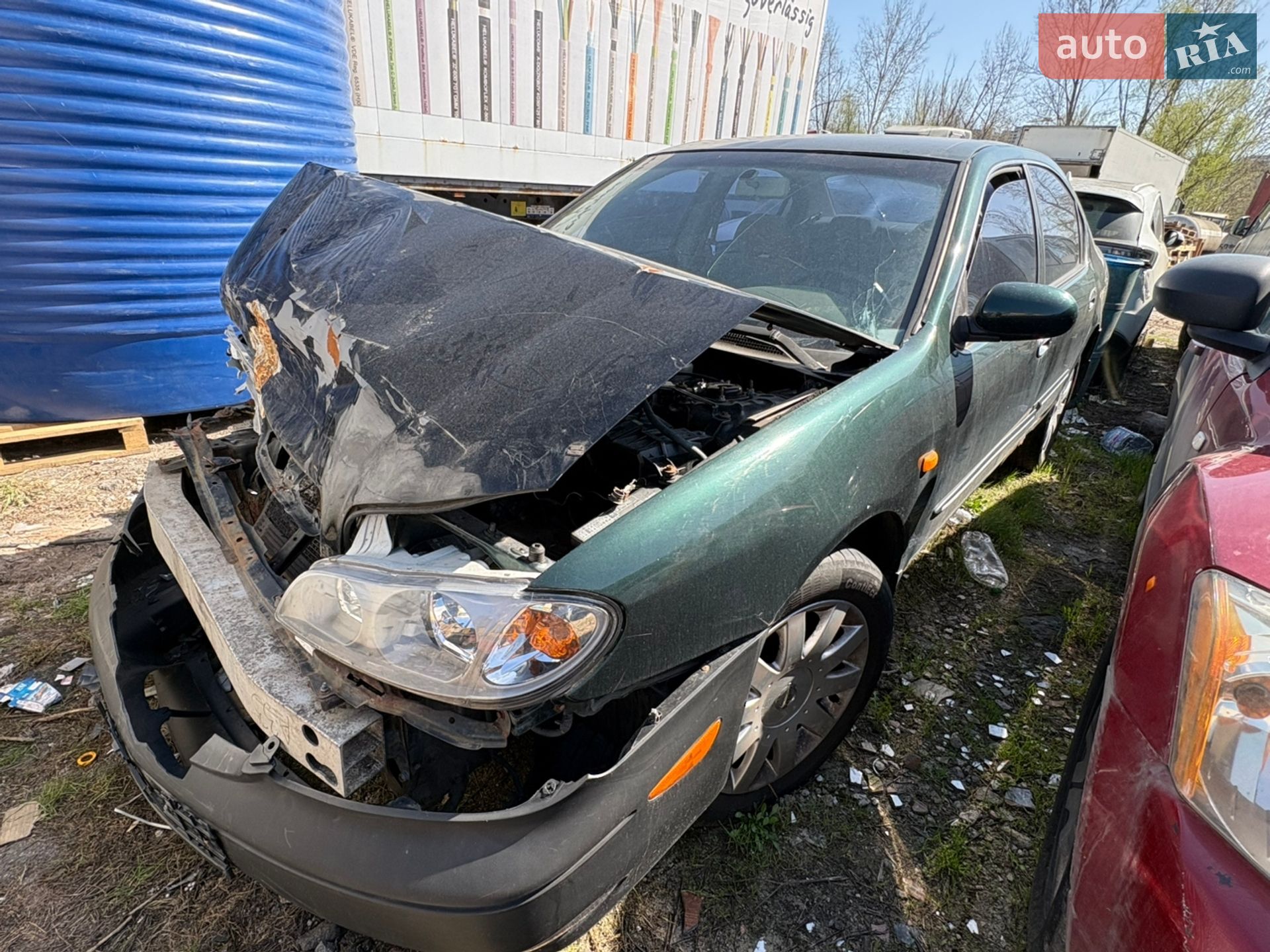 Nissan Maxima 2000 VIN JN1CA31S4YT182570 фото оголошення 2 з 18