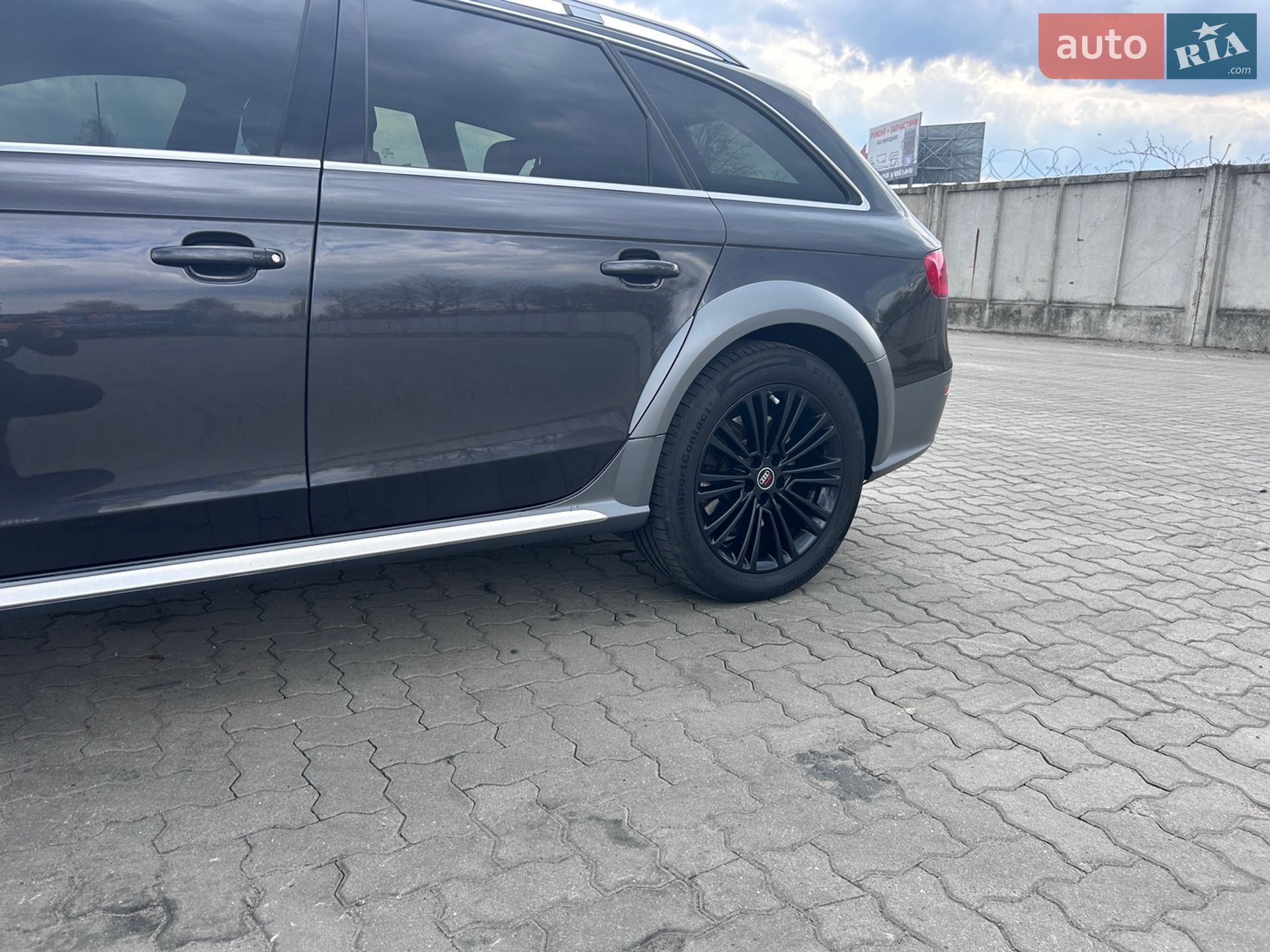 Audi A4 Allroad 2015 VIN WAUZZZ8K3GA013995 фото оголошення 5 з 49
