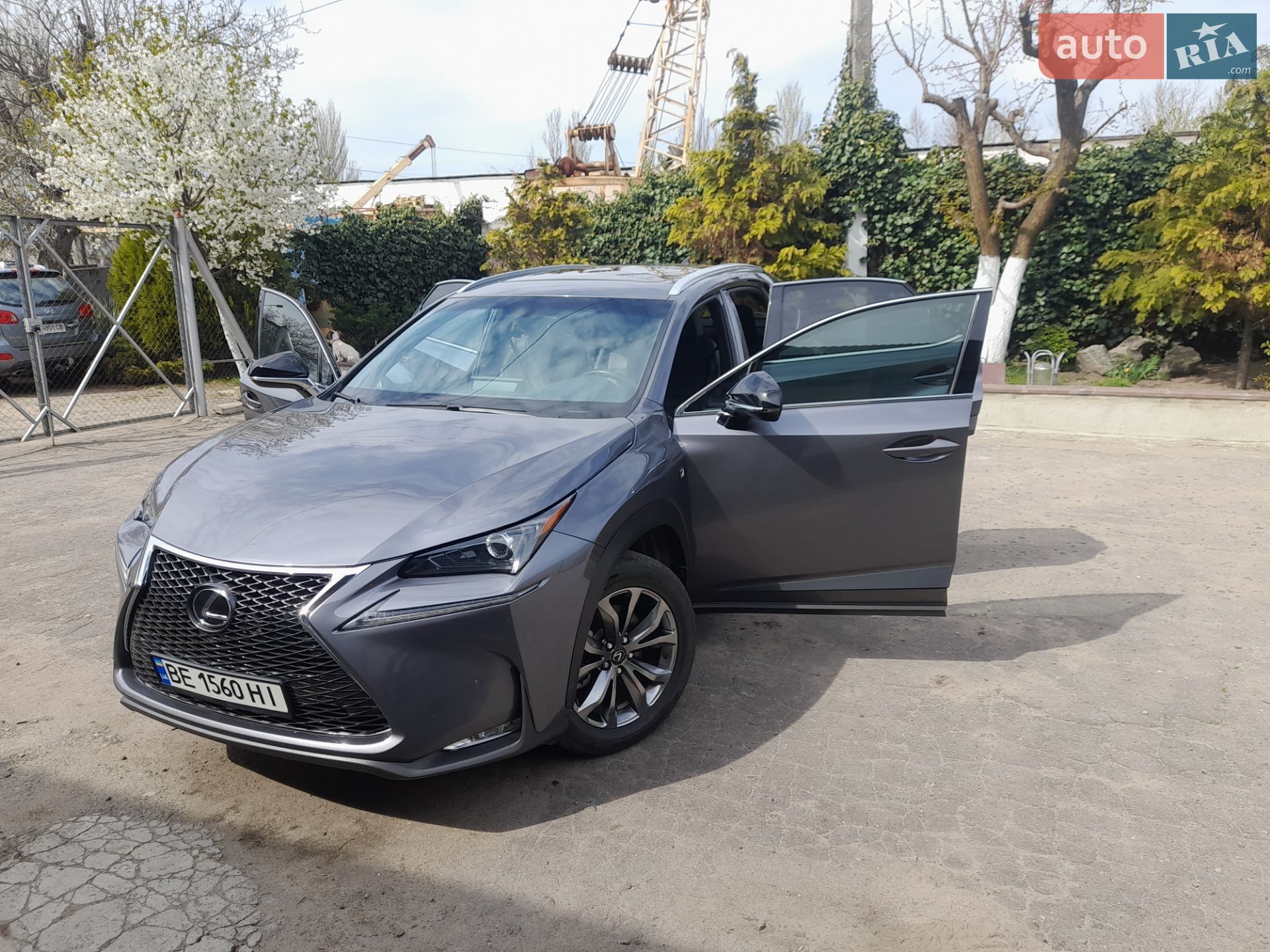 Lexus NX 2017 VIN JTJYARBZ8H2070505 фото оголошення 4 з 49