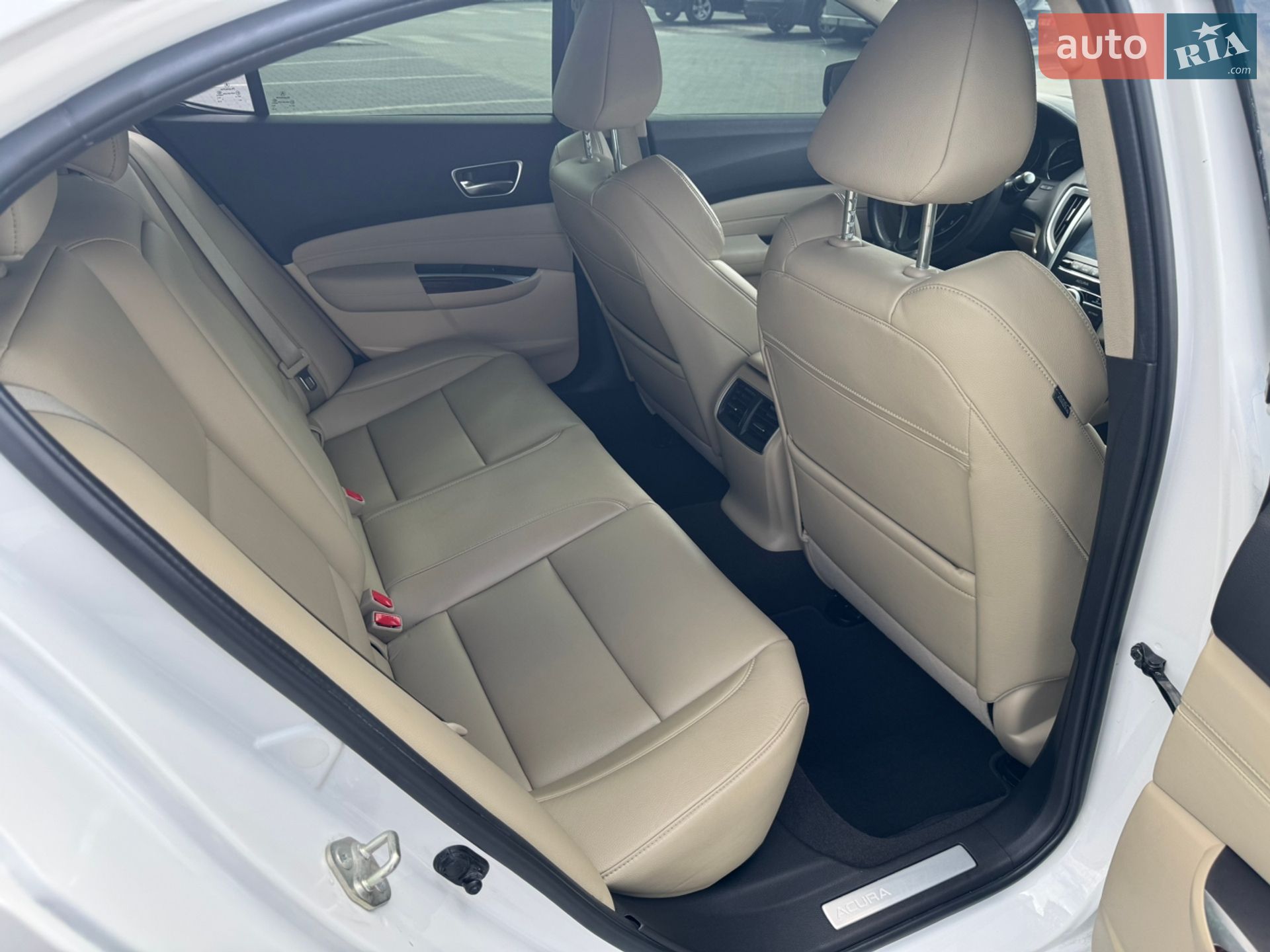 Acura TLX 2019 VIN 19UUB1F36LA002225 фото оголошення 9 з 17