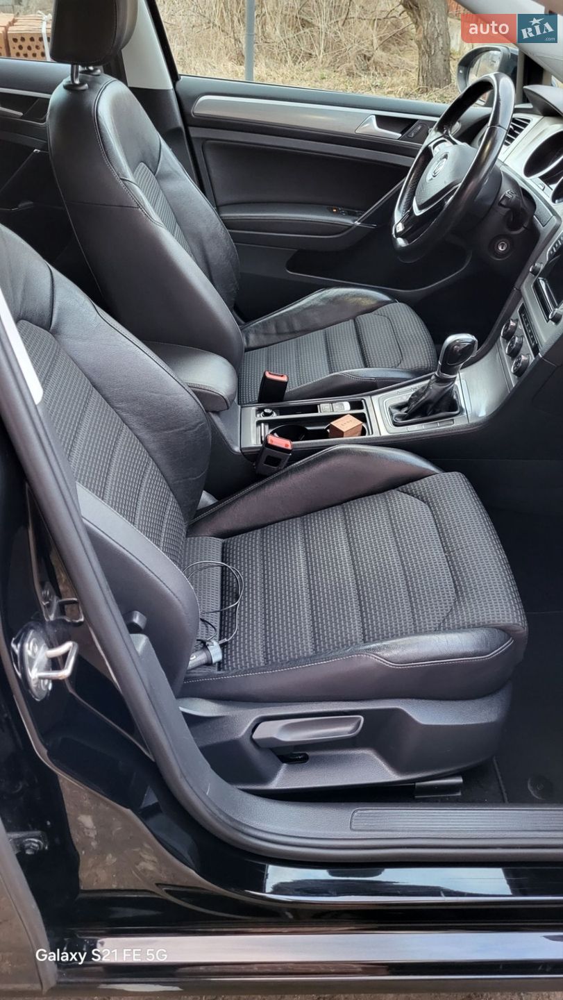 Volkswagen Golf 2015 VIN WVWZZZAUZFP631294 фото оголошення 4 з 45