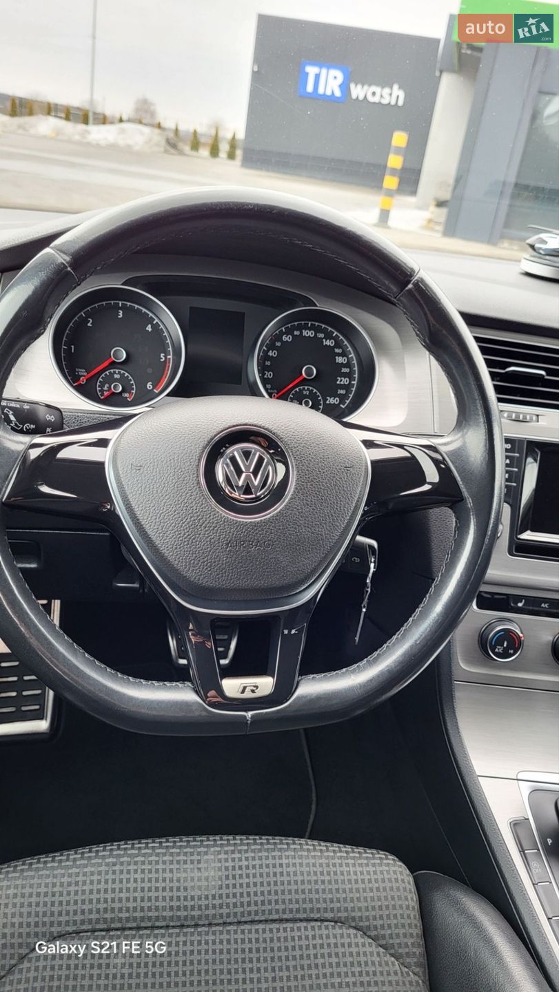 Volkswagen Golf 2015 VIN WVWZZZAUZFP631294 фото оголошення 18 з 45