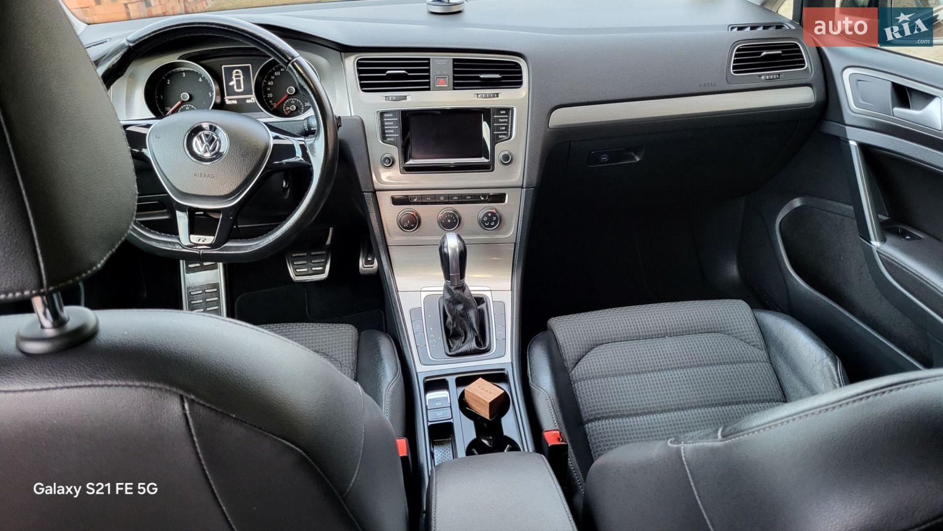 Volkswagen Golf 2015 VIN WVWZZZAUZFP631294 фото оголошення 8 з 45