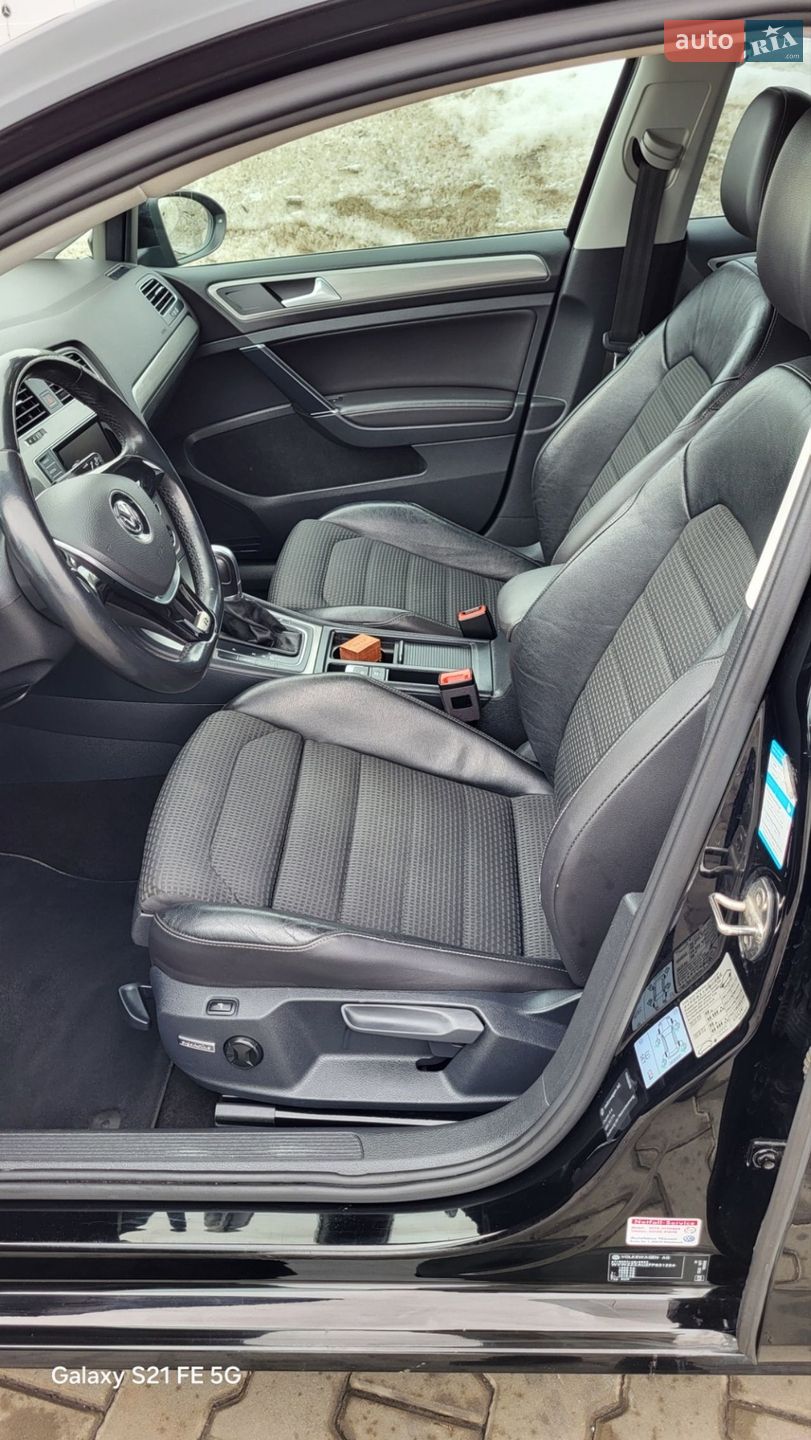 Volkswagen Golf 2015 VIN WVWZZZAUZFP631294 фото оголошення 27 з 45