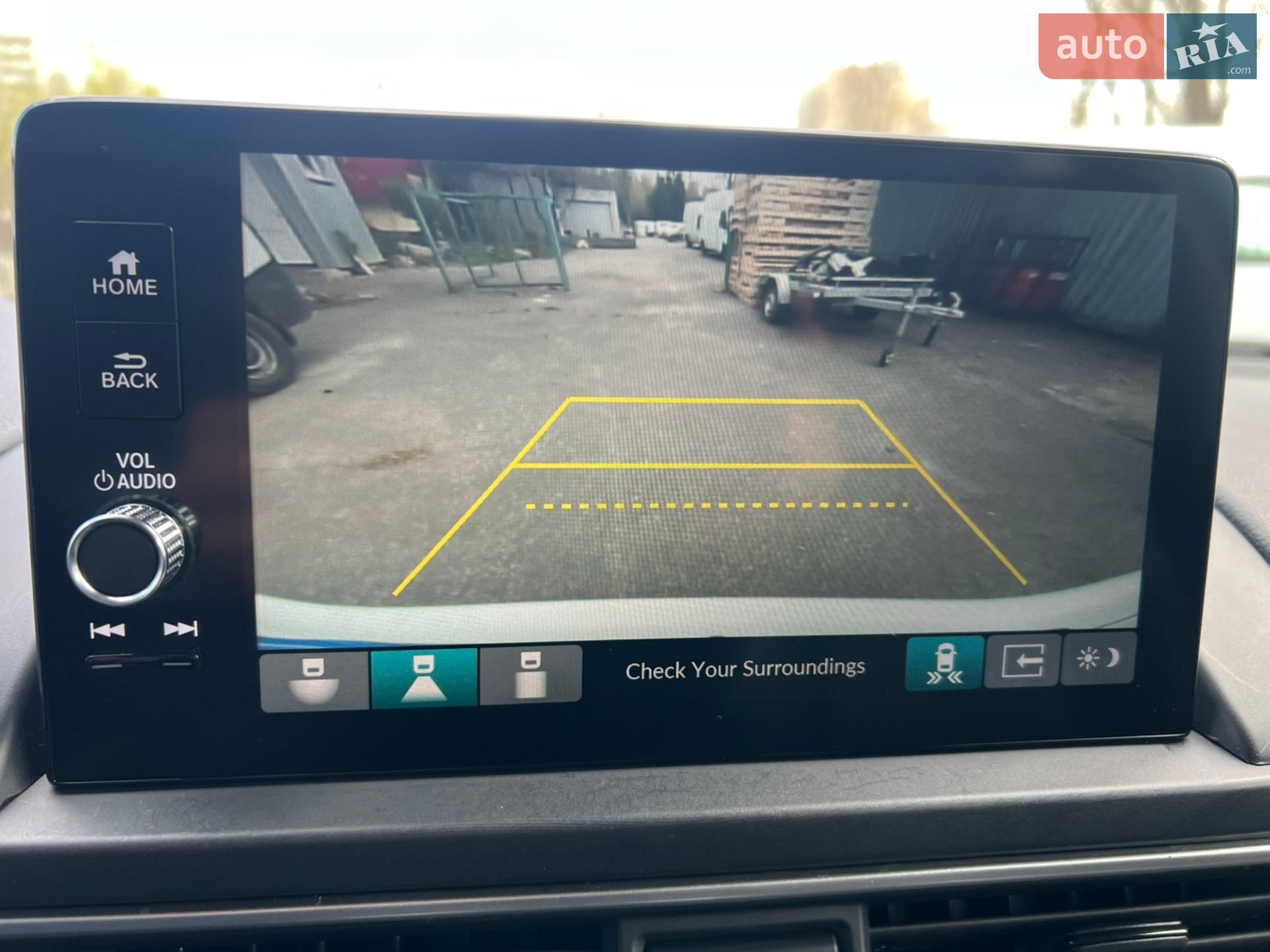 Honda Pilot 2023 VIN 5FNYG1H49PB003700 фото оголошення 18 з 43