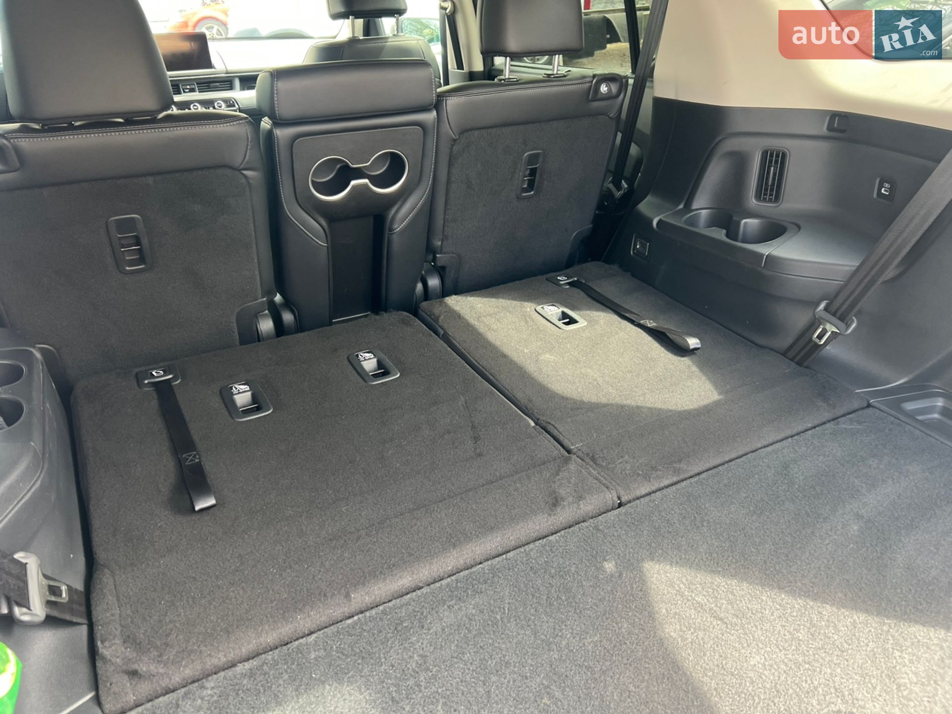 Honda Pilot 2023 VIN 5FNYG1H49PB003700 фото оголошення 24 з 43