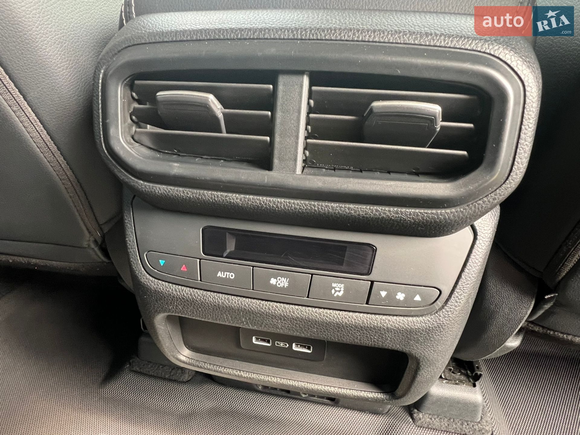 Honda Pilot 2023 VIN 5FNYG1H49PB003700 фото оголошення 33 з 43