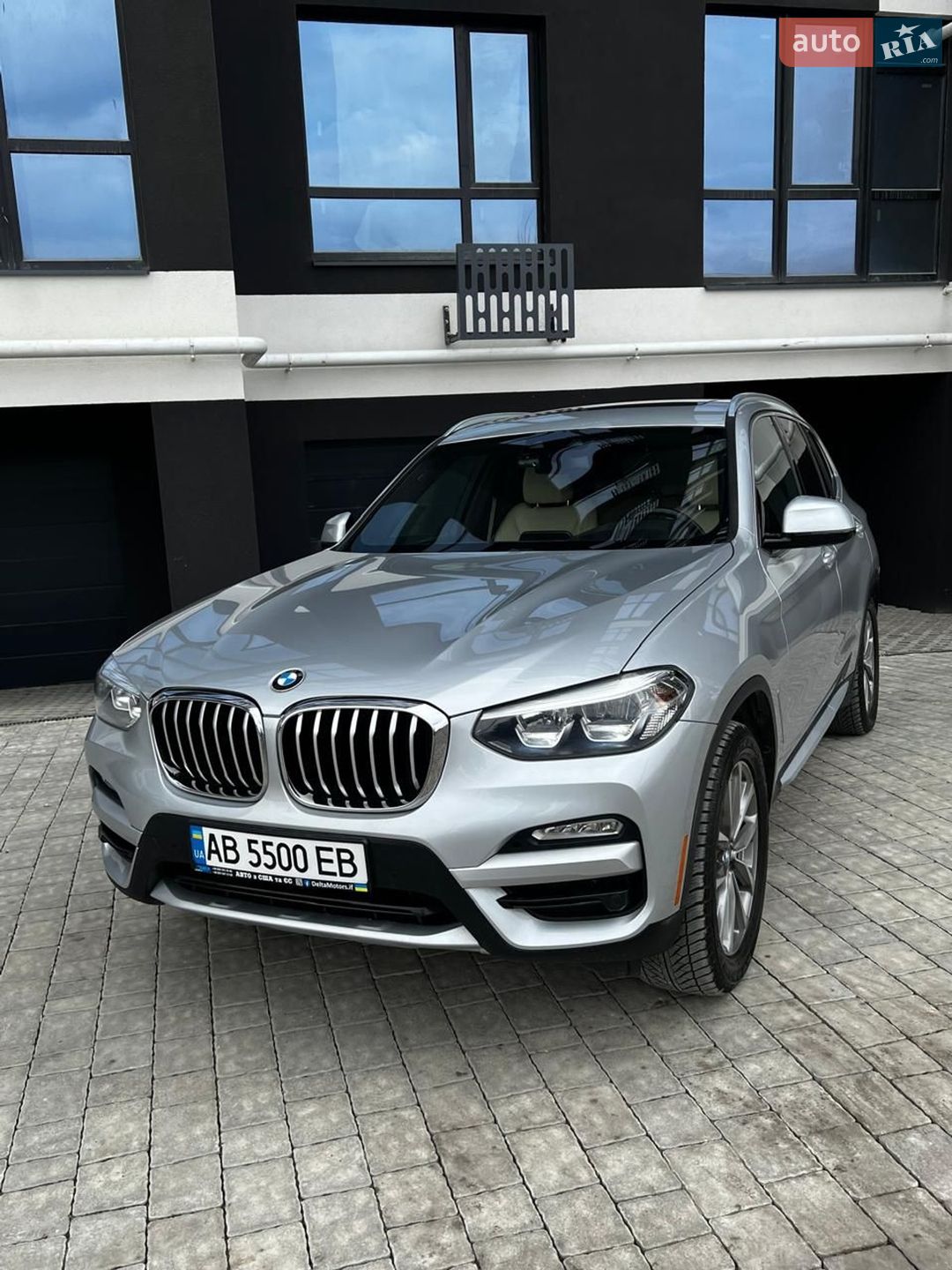 BMW X3 2019 VIN 5UXTR7C51KLR50578 фото оголошення 2 з 39