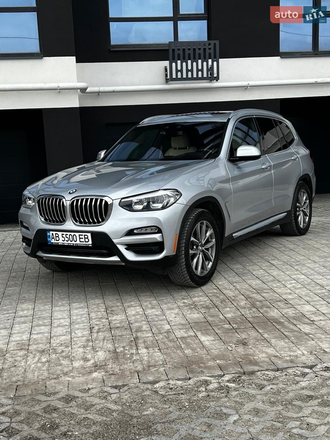 BMW X3 2019 VIN 5UXTR7C51KLR50578 фото оголошення 4 з 39