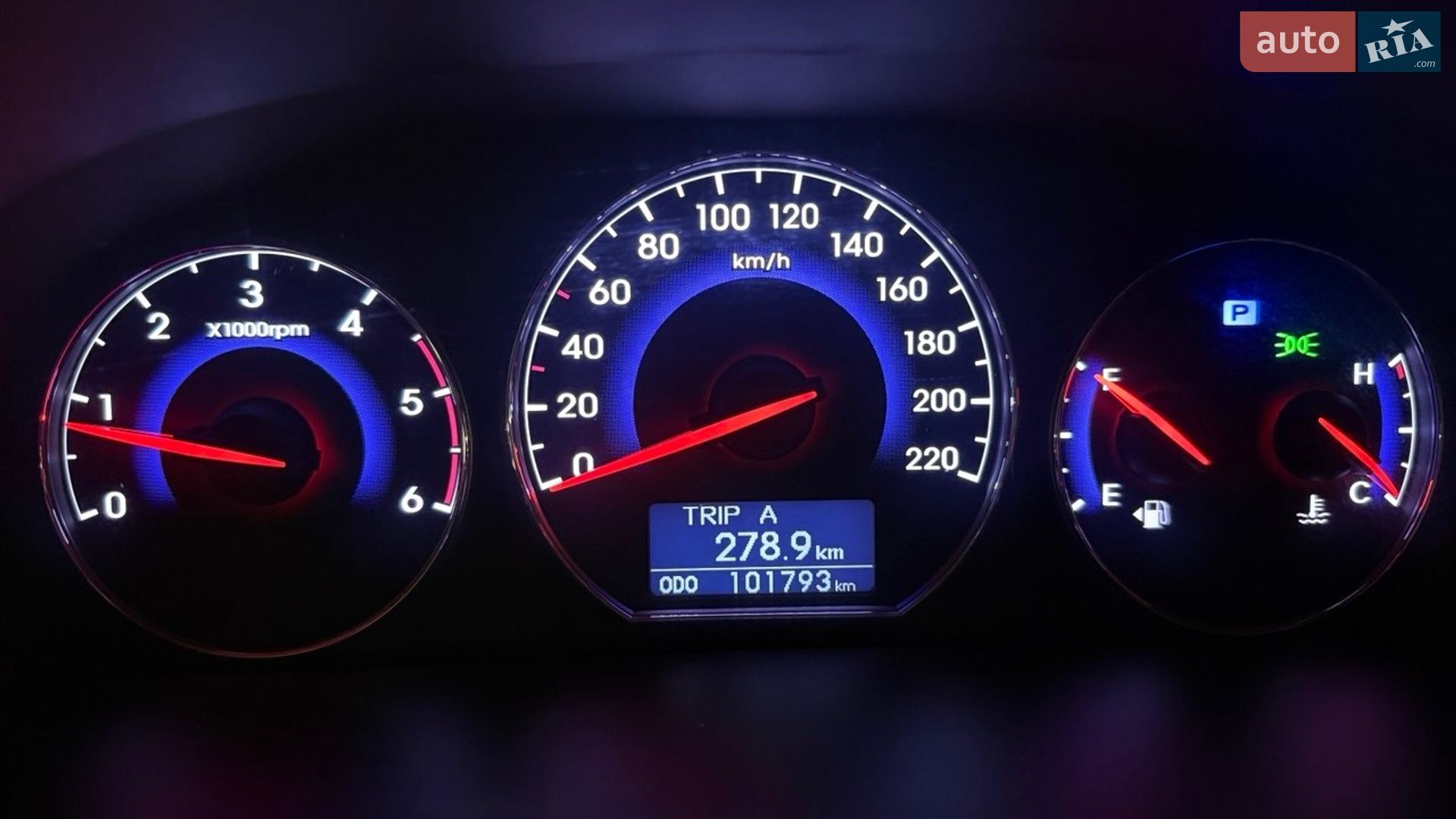 Hyundai Santa FE 2012 VIN KMHSH81XDCU892985 фото оголошення 12 з 16