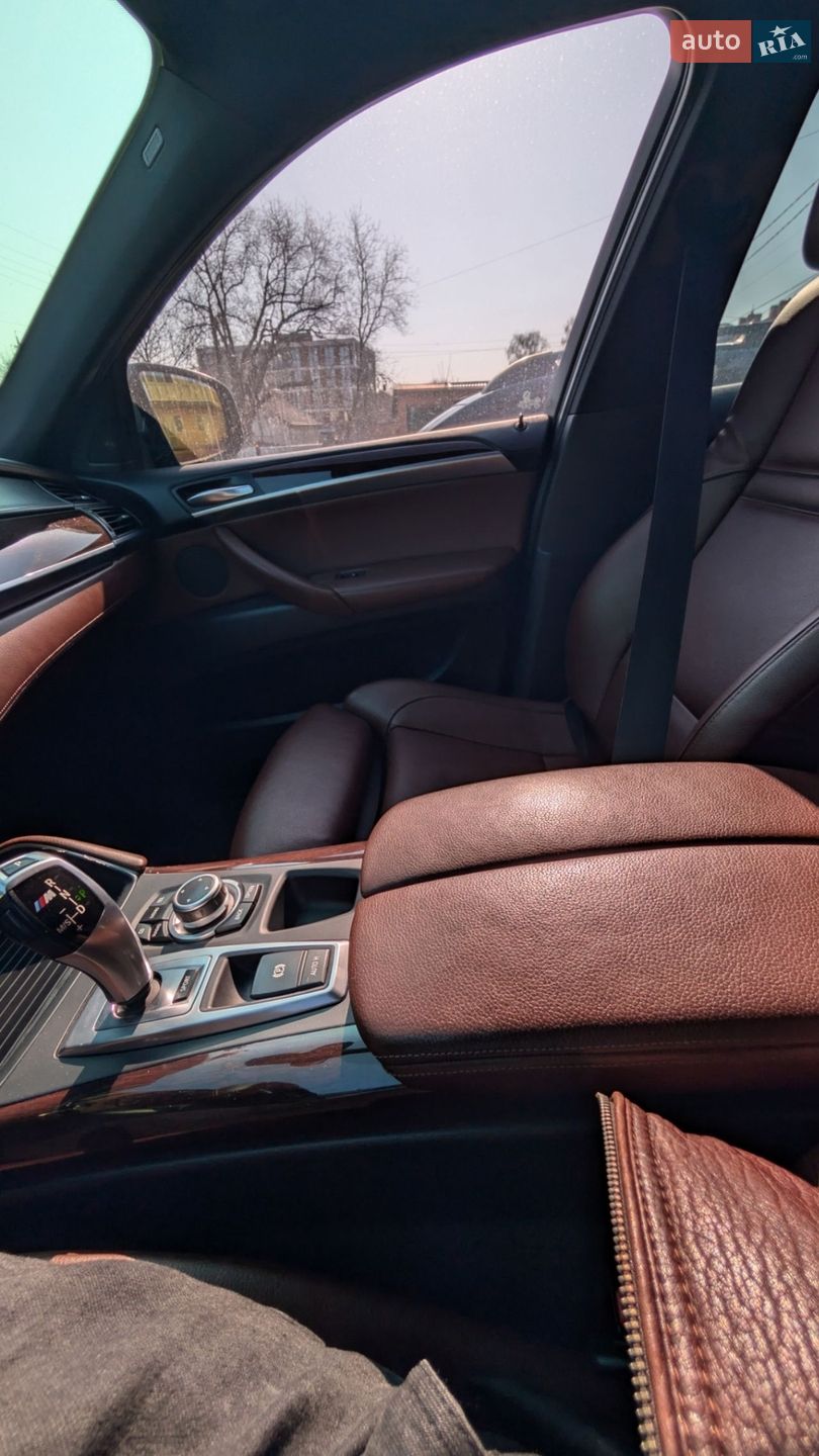 BMW X6 2012 VIN WBAFH810400B60155 фото оголошення 8 з 14