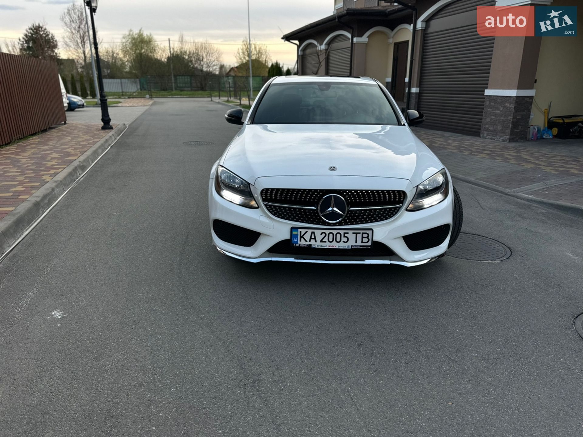 Mercedes-Benz C-Class 2018 VIN 55SWF4JB0JU265017 фото оголошення 3 з 45