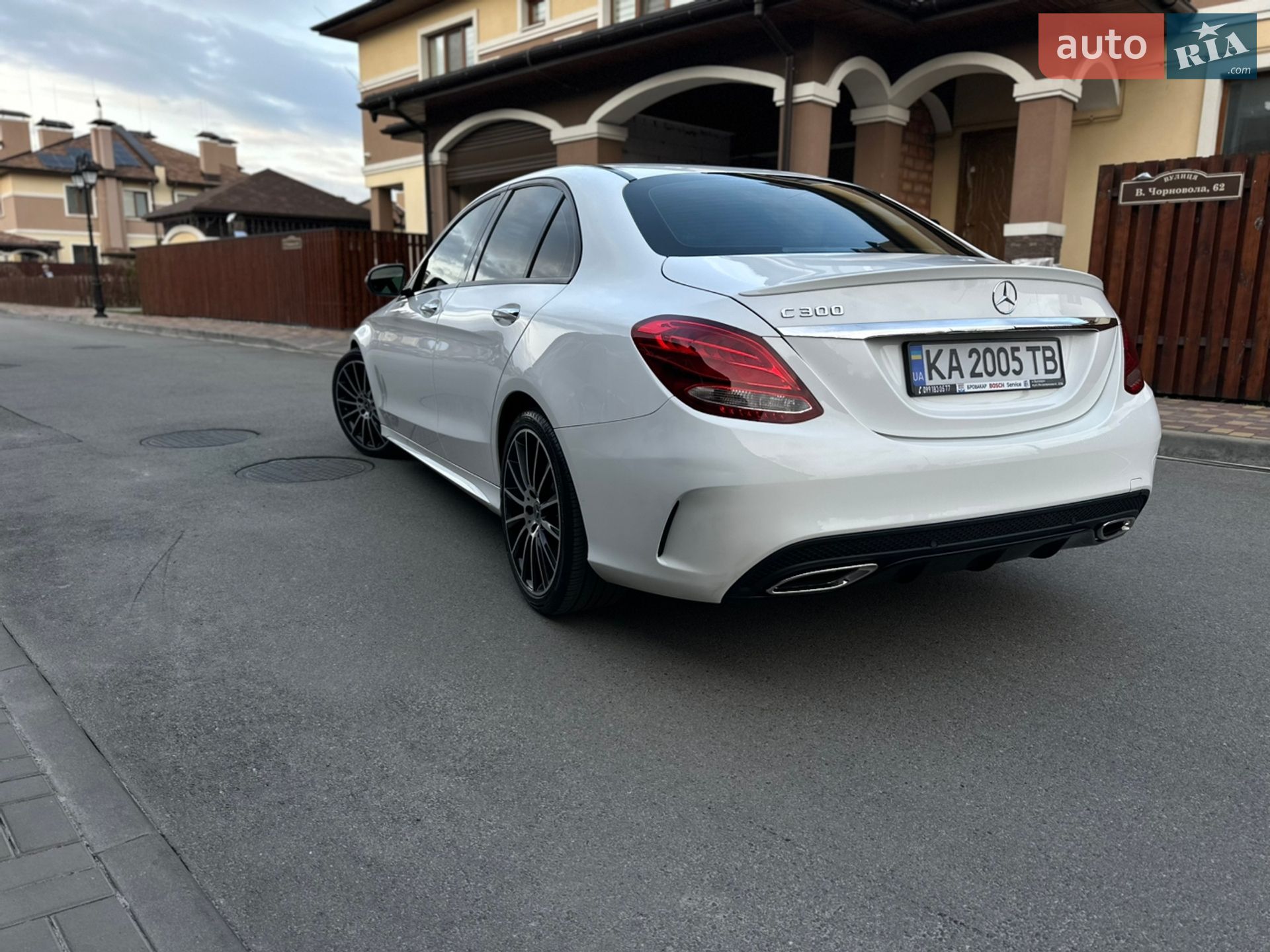 Mercedes-Benz C-Class 2018 VIN 55SWF4JB0JU265017 фото оголошення 11 з 45