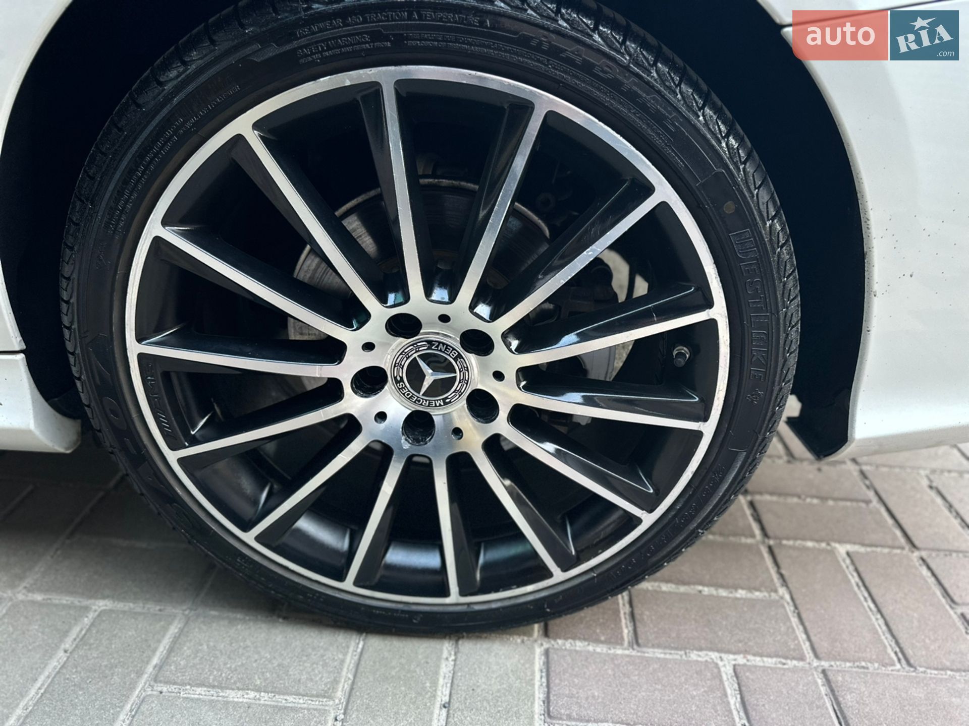 Mercedes-Benz C-Class 2018 VIN 55SWF4JB0JU265017 фото оголошення 26 з 45