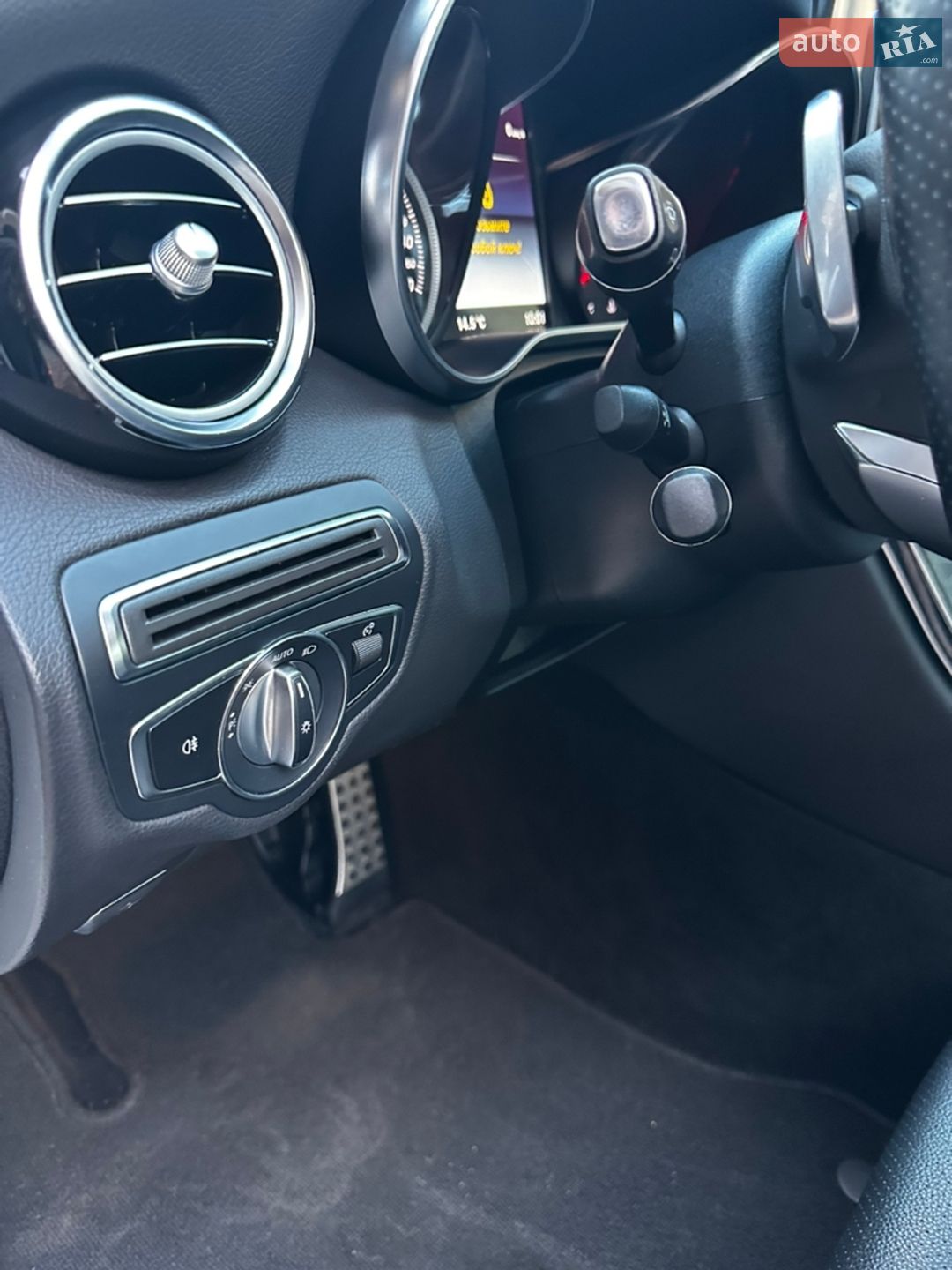 Mercedes-Benz C-Class 2018 VIN 55SWF4JB0JU265017 фото оголошення 36 з 45