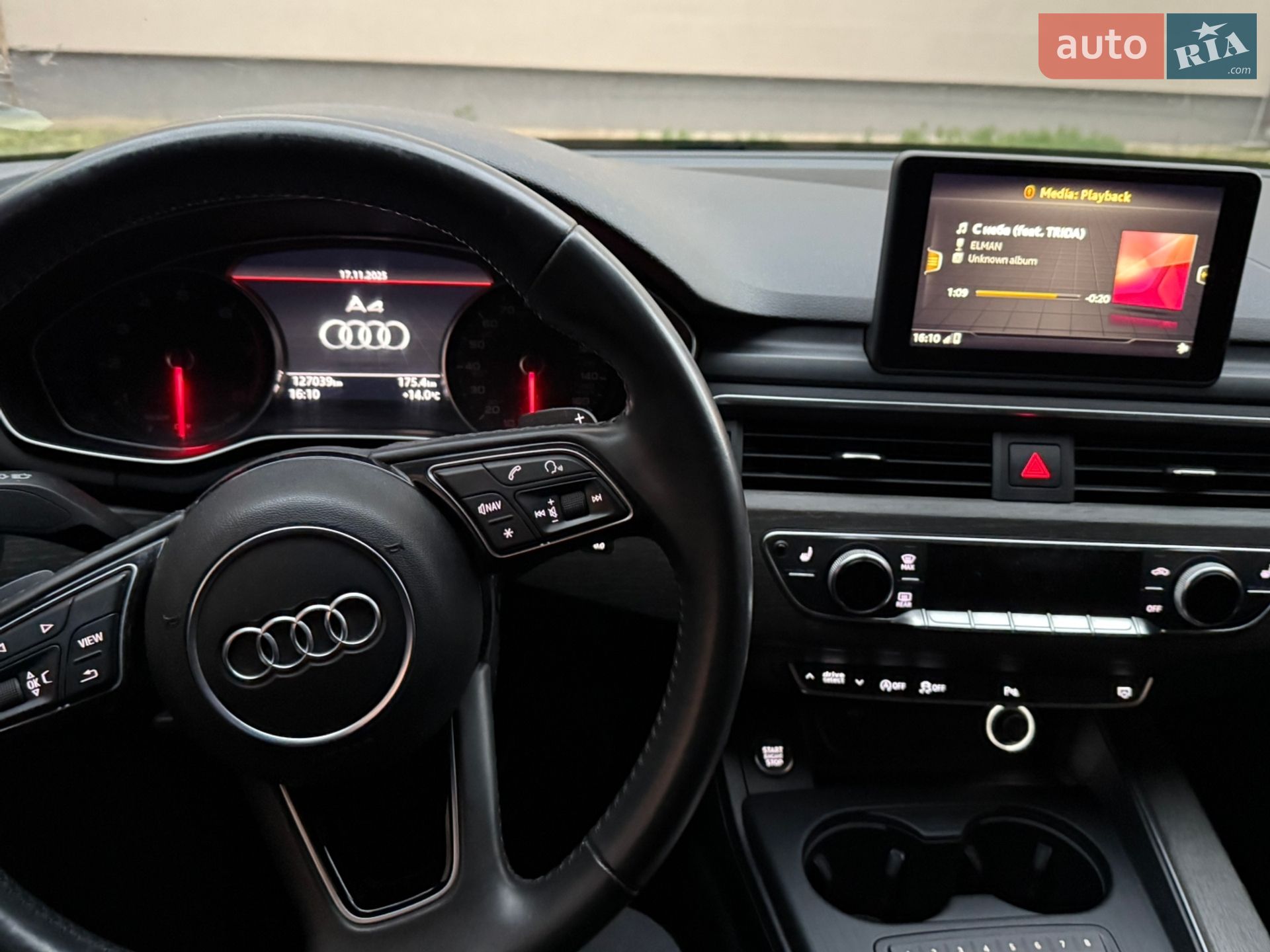 Audi A4 2019 VIN WAUGMAF45KN017107 фото оголошення 28 з 31