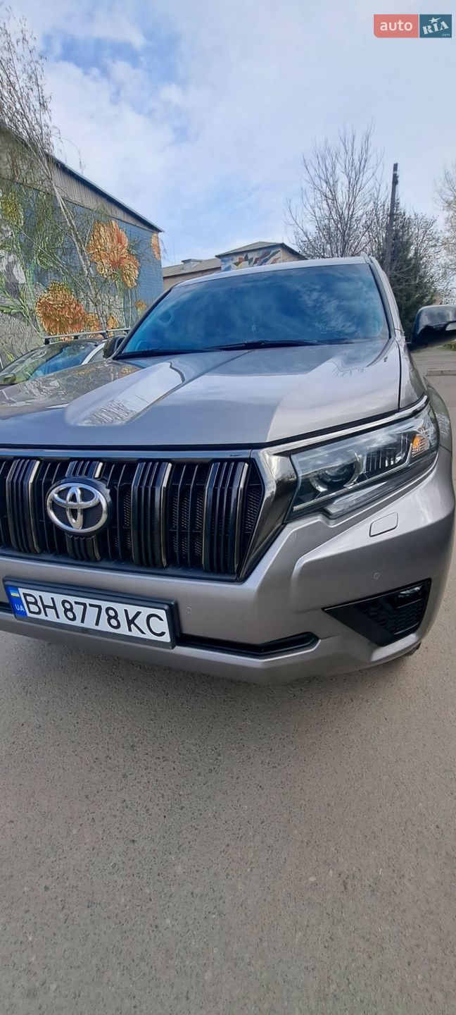 Toyota Land Cruiser Prado 2021 VIN JTEBU3FJ30K212132 фото оголошення 15 з 71