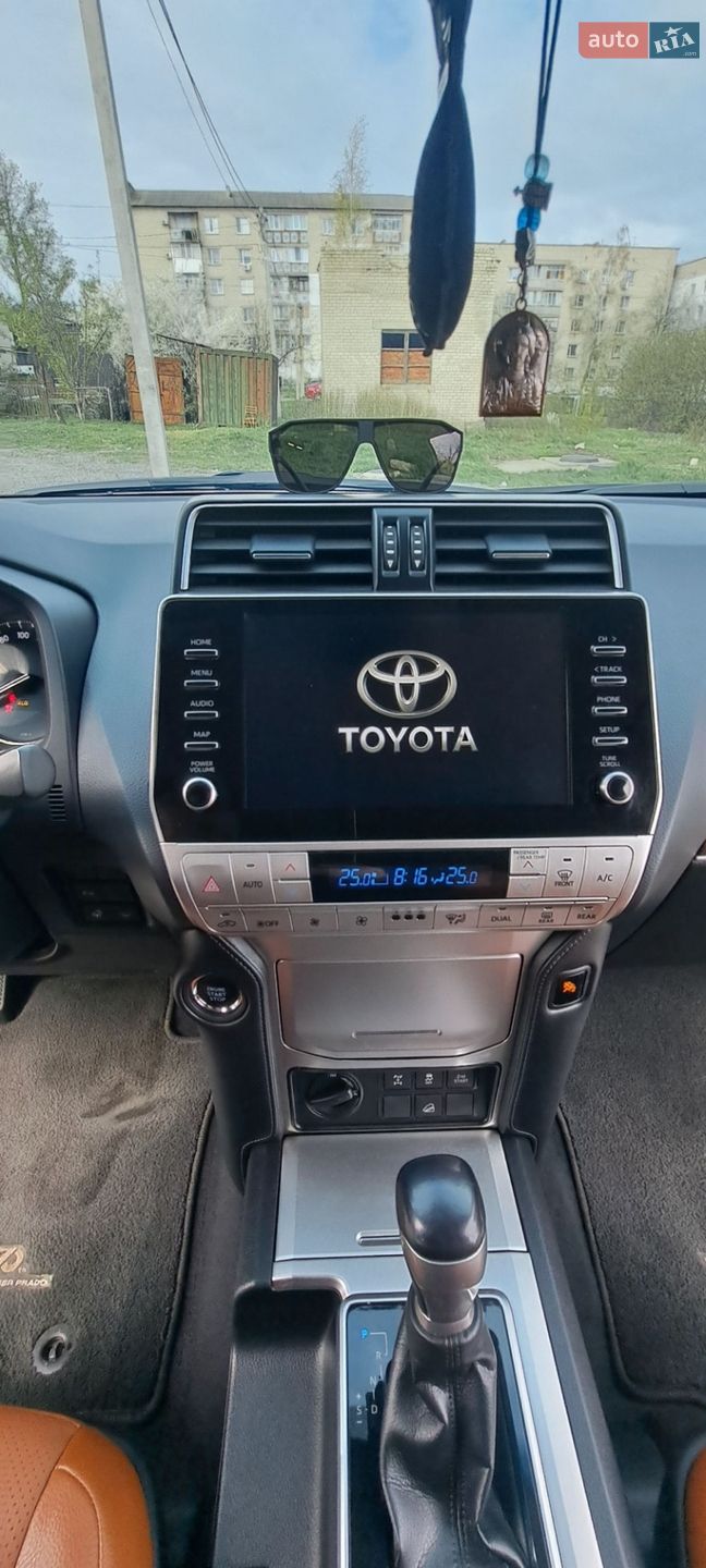 Toyota Land Cruiser Prado 2021 VIN JTEBU3FJ30K212132 фото оголошення 47 з 52