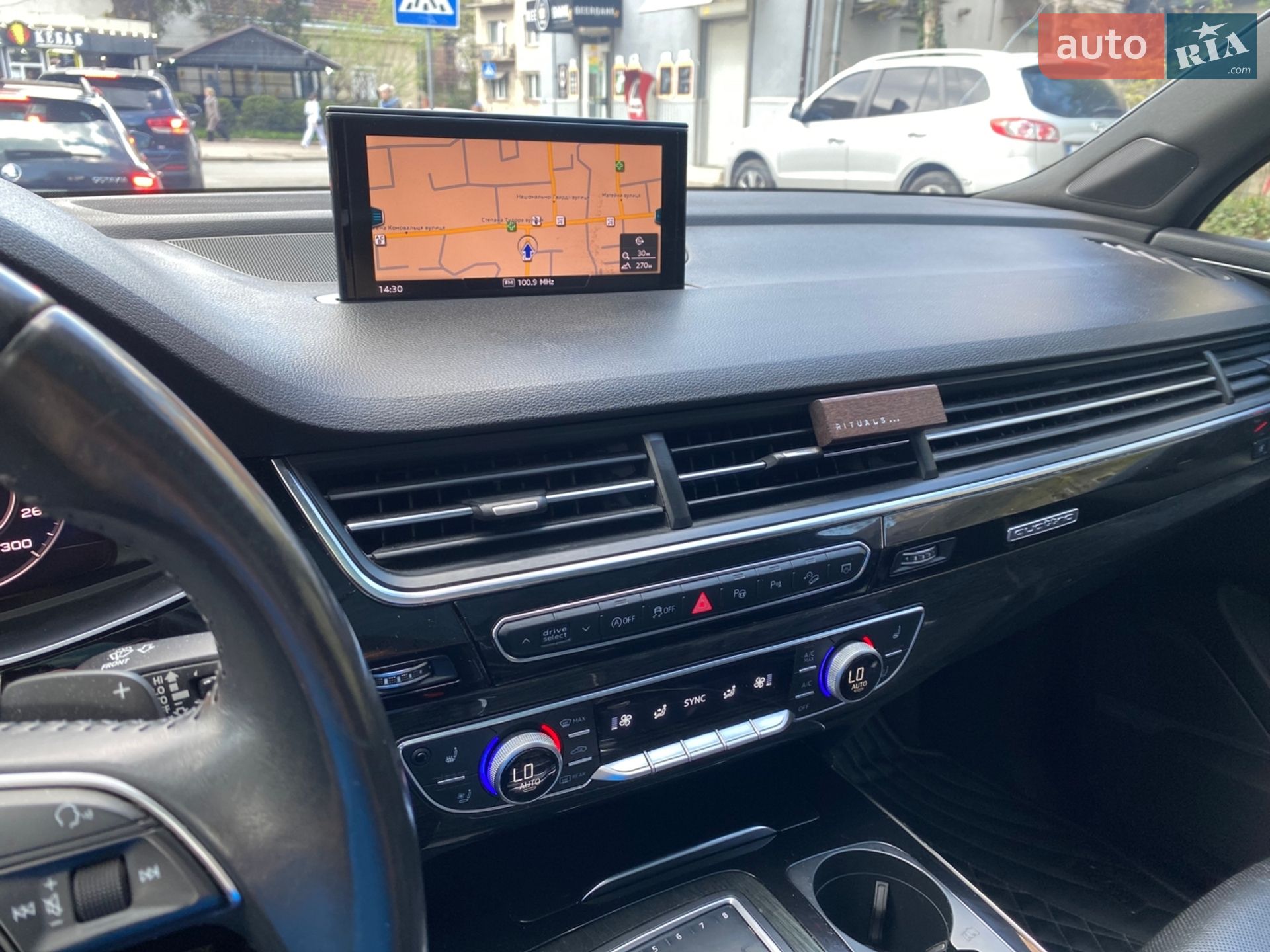 Audi Q7 2019 VIN WA1VAAF73KD028202 фото оголошення 14 з 18