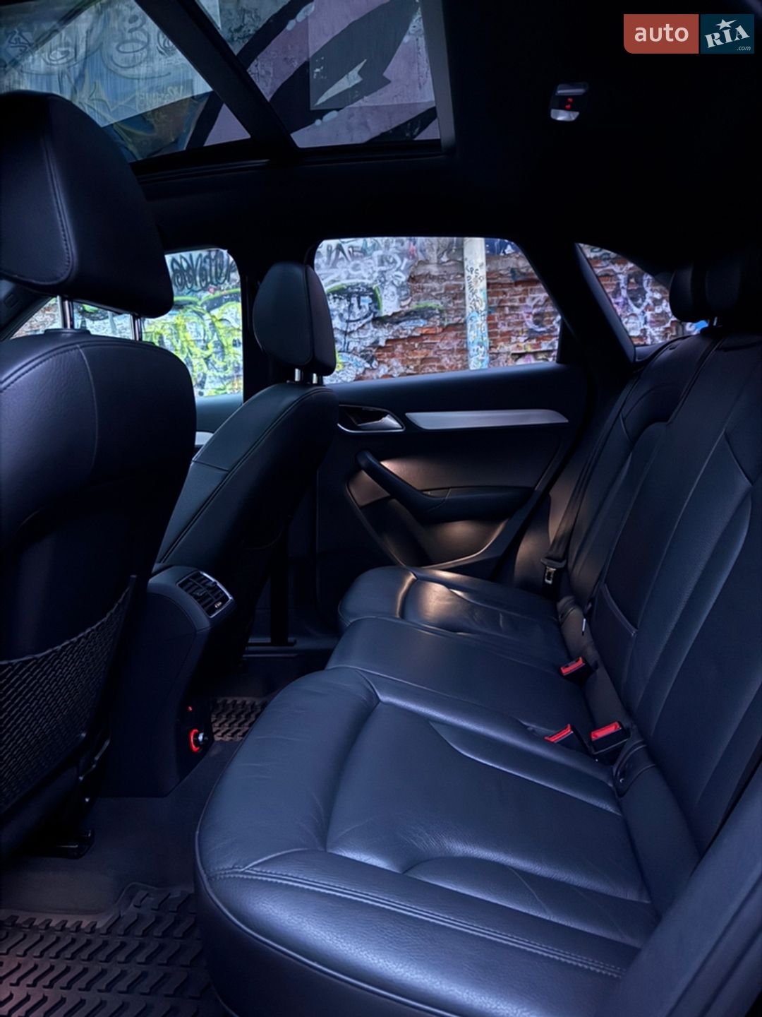 Audi Q3 2017 VIN WA1BCCFS1JR020033 фото оголошення 8 з 8
