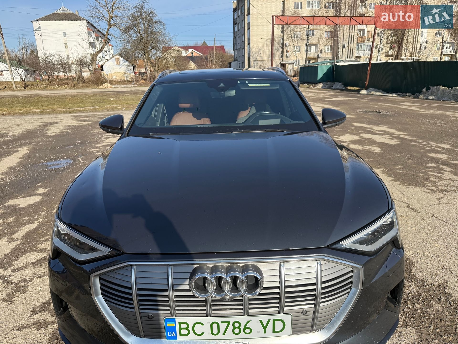 Audi e-tron 2019 VIN WA1VABGE9KB022211 фото оголошення 6 з 32