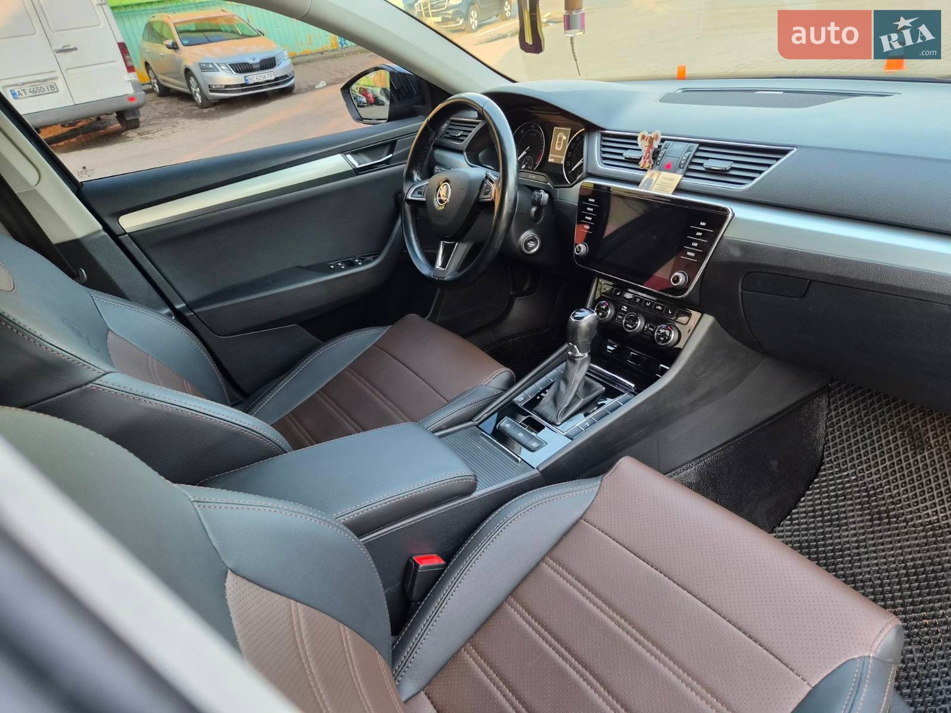 Skoda Superb 2018 VIN TMBAH7NP9K7019202 фото оголошення 102 з 119