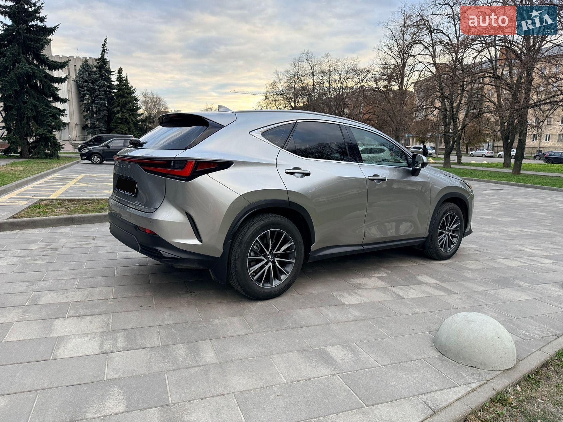 Lexus NX 2022 VIN JTJCFBAZ402001805 фото оголошення 5 з 40