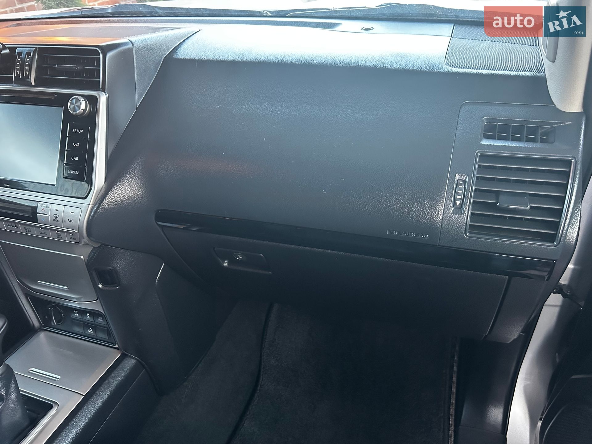 Toyota Land Cruiser Prado 2018 VIN JTEBR3FJ70K112858 фото оголошення 24 з 32