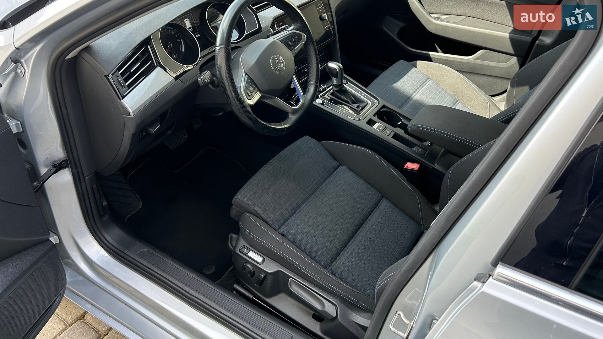 Volkswagen Passat 2022 VIN WVWZZZ3CZNE035072 фото оголошення 15 з 94