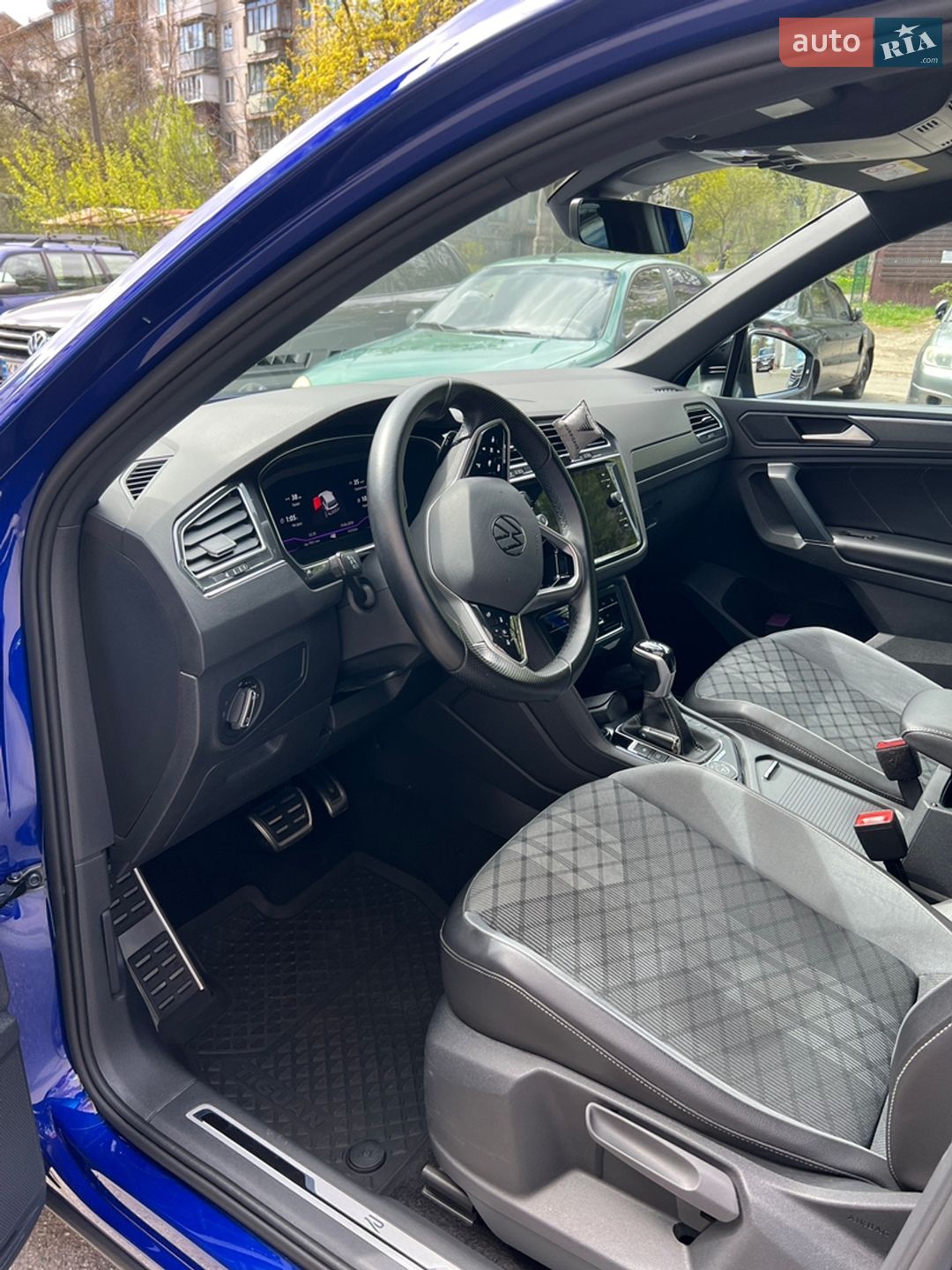 Volkswagen Tiguan 2022 VIN WVGZZZ5N7PW502612 фото оголошення 10 з 32