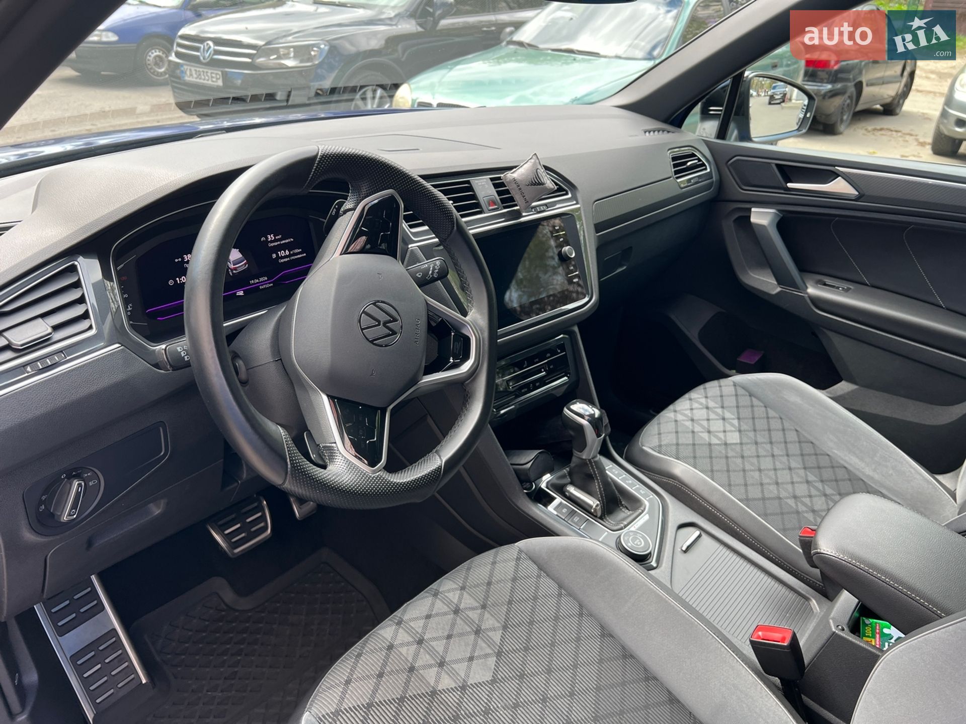 Volkswagen Tiguan 2022 VIN WVGZZZ5N7PW502612 фото оголошення 14 з 32