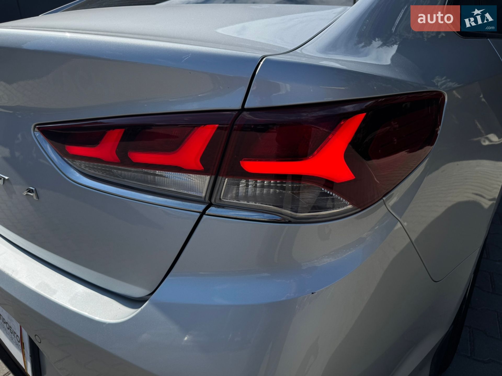 Hyundai Sonata 2018 VIN KMHE341DBKA507827 фото оголошення 5 з 23