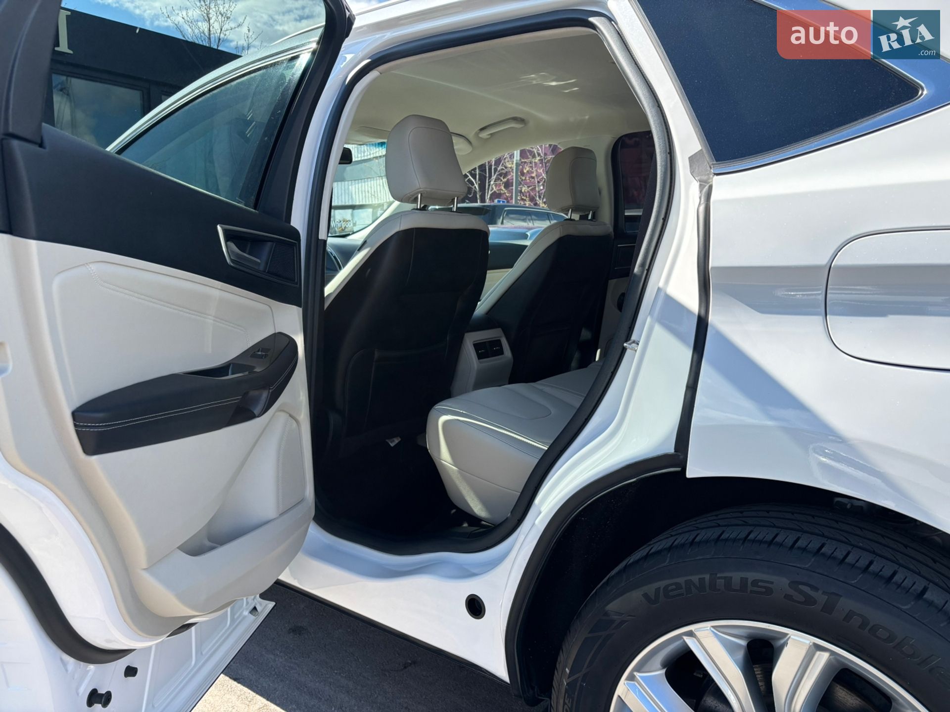 Ford Edge 2020 VIN 2FMPK3K99LBB28614 фото оголошення 30 з 57