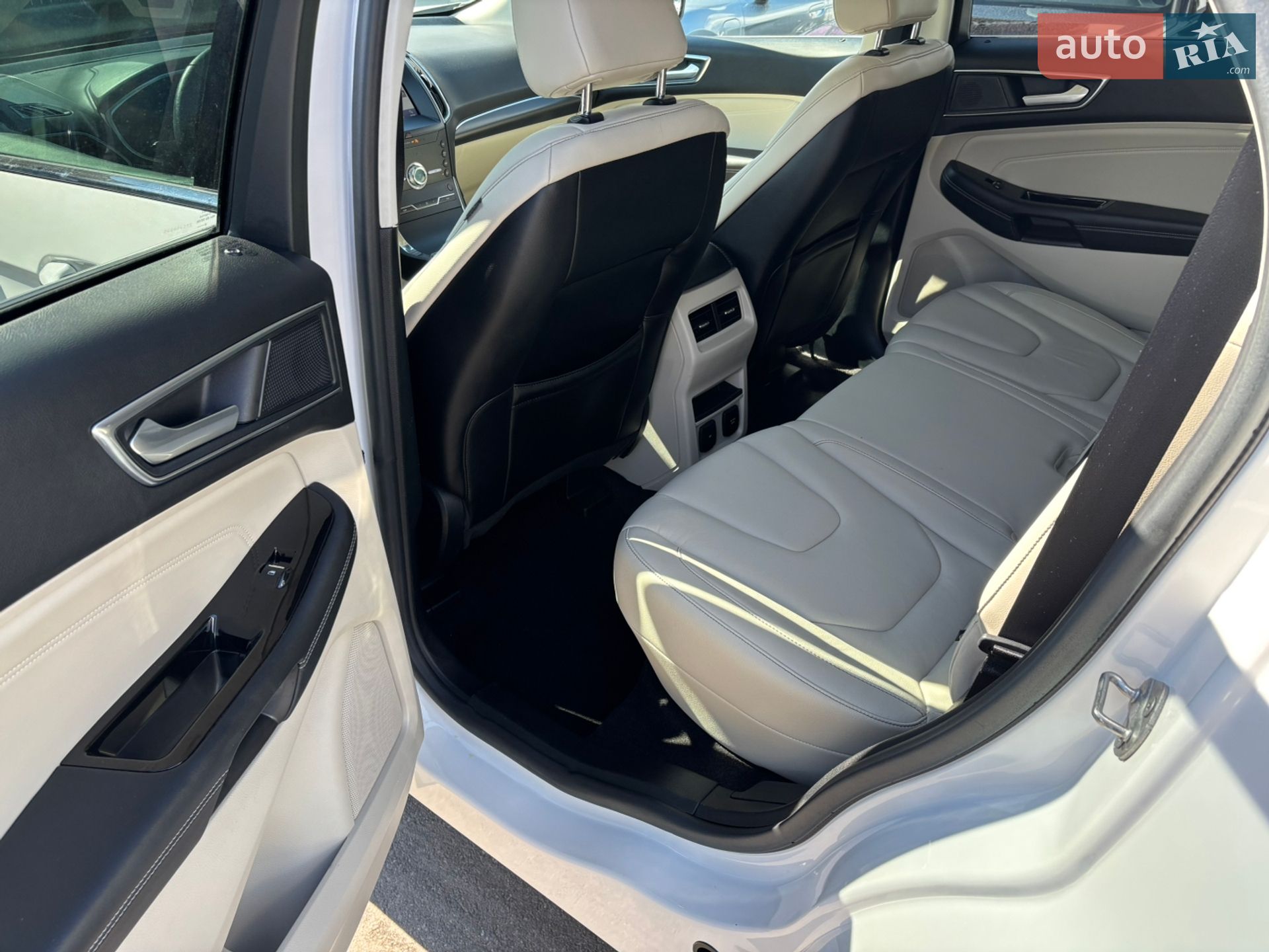 Ford Edge 2020 VIN 2FMPK3K99LBB28614 фото оголошення 31 з 57