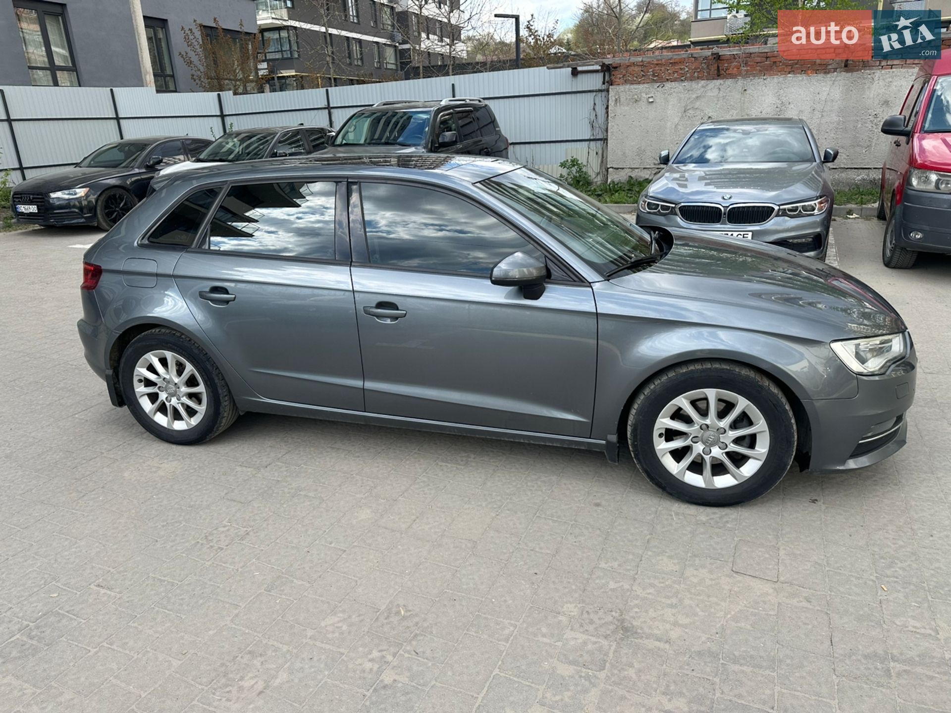 Audi A3 2015 VIN WAUZZZ8V2GA040146 фото оголошення 5 з 20