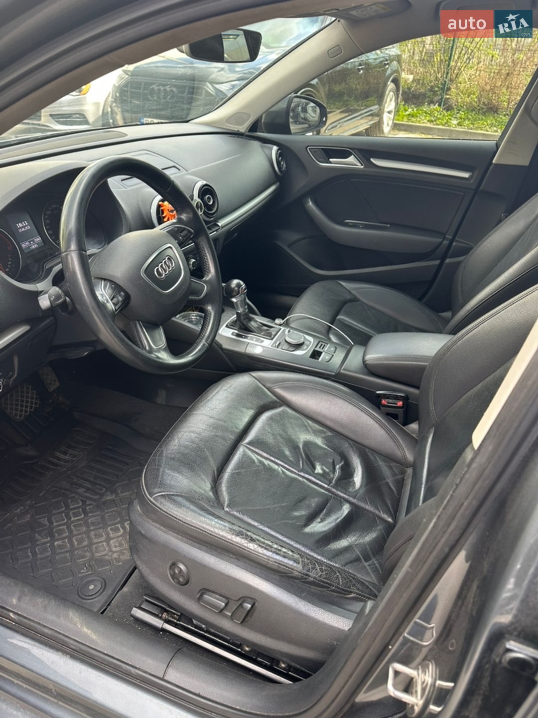 Audi A3 2015 VIN WAUZZZ8V2GA040146 фото оголошення 9 з 20